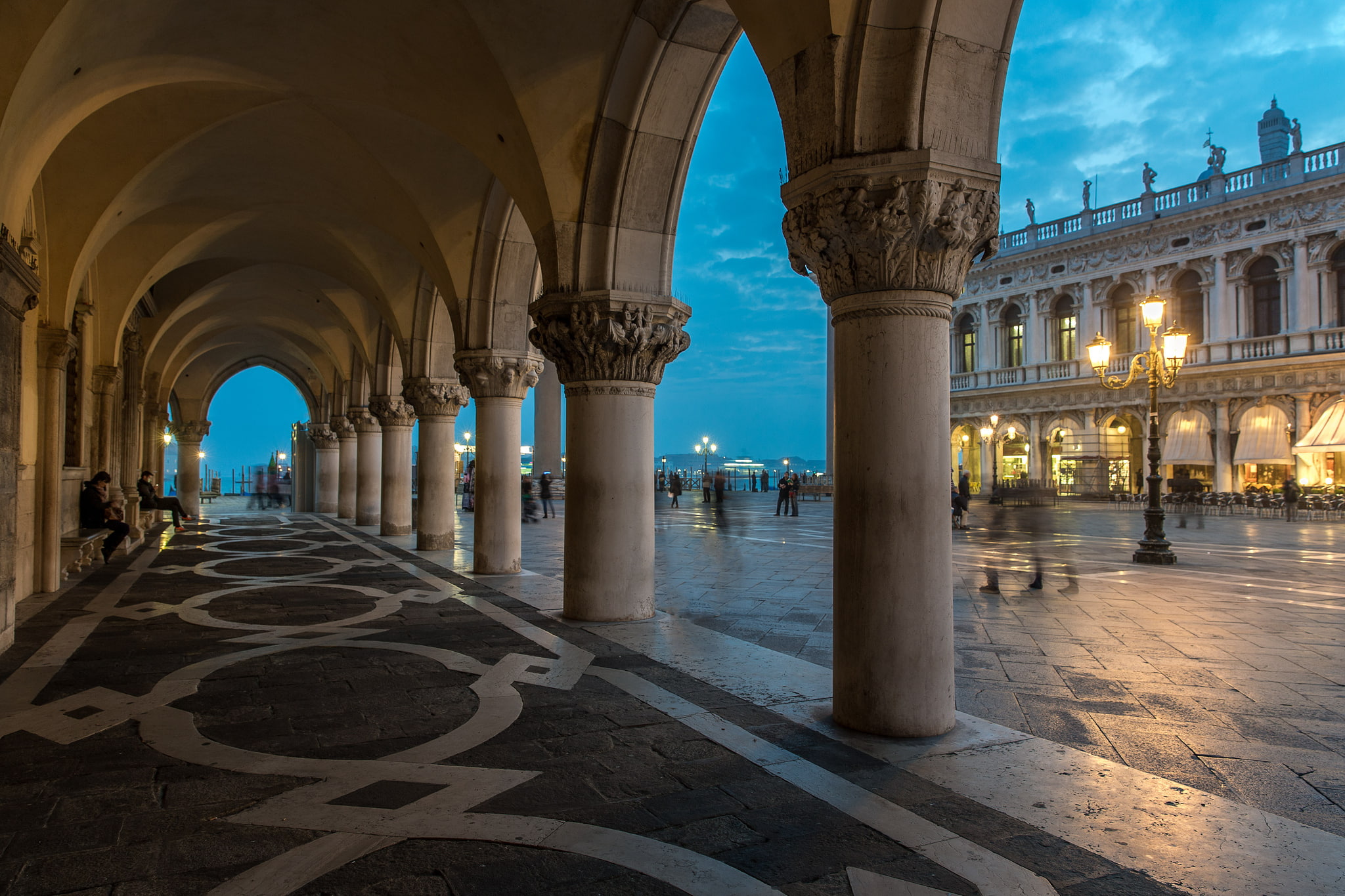 clouds, the sky, lantern, the evening, the Doges Palace, lights, concrete, 1080P, Piazzetta, painted, white, Venice, pillars, Italy, HD Wallpaper