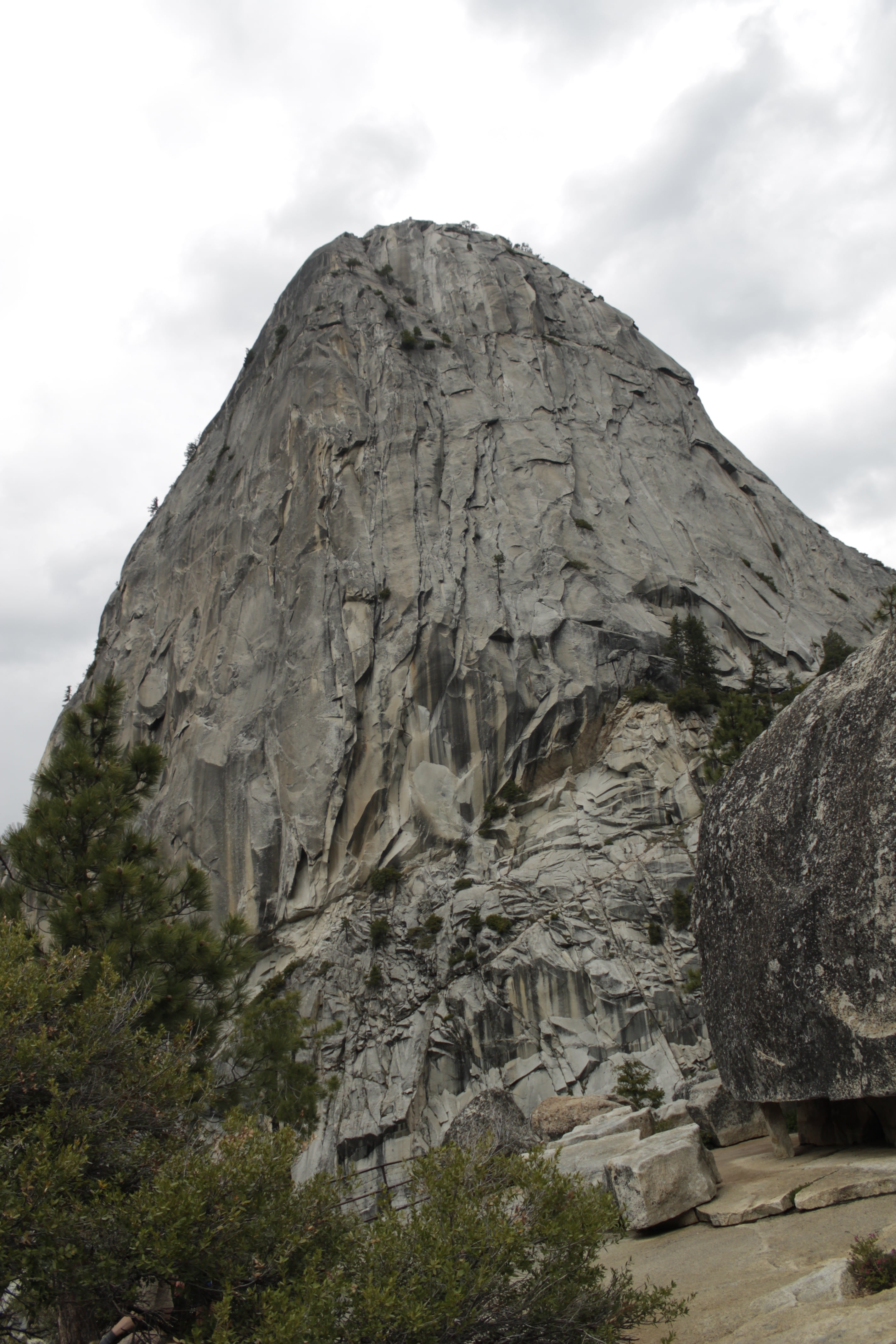 landscape, water, half dome, green, scenery, vacation, valley, nevada, rock, sierra, hiking, environment, clouds, rock formation, park, usa, rock - object, Phone HD Wallpaper