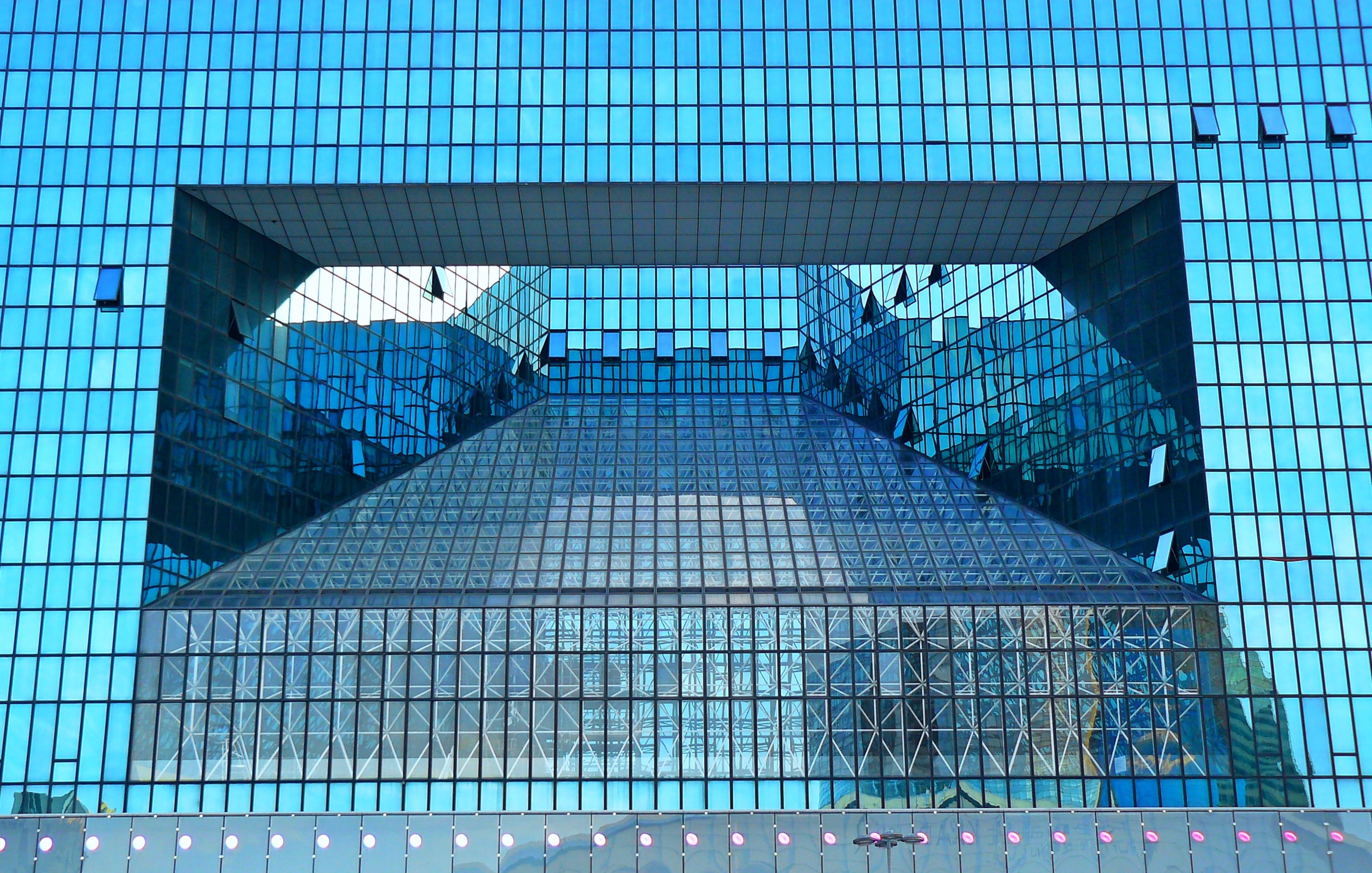 glass - material, form, paris, office building exterior, blue, no people, tile, architecture, skyscraper, lichtspiel, shape, window, geometric shape, office buildings, HD Wallpaper