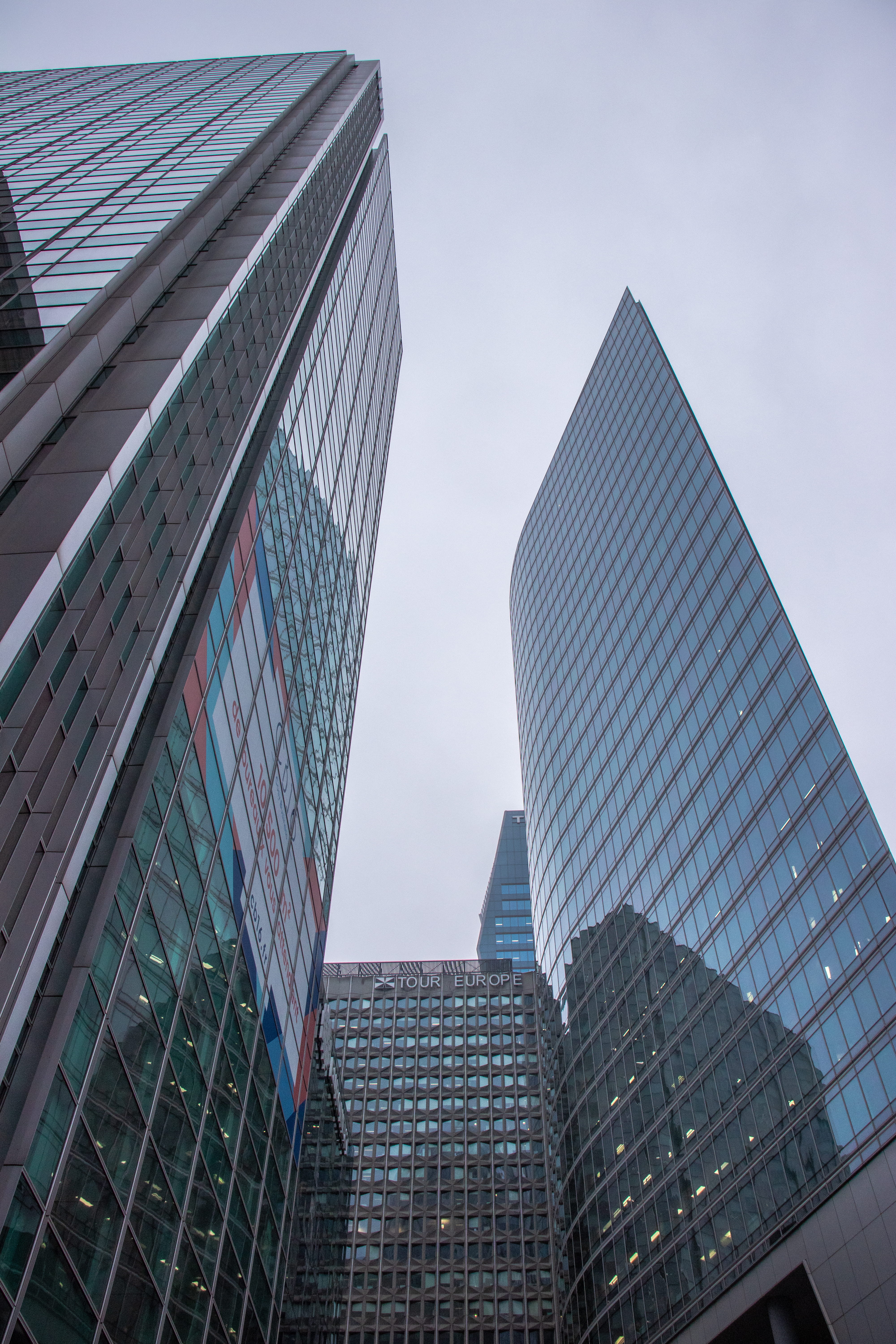 office building exterior, buildings, building exterior, high, blue, day, white, building, architecture, city, financial district, paris, france, skyscraper, Phone HD Wallpaper