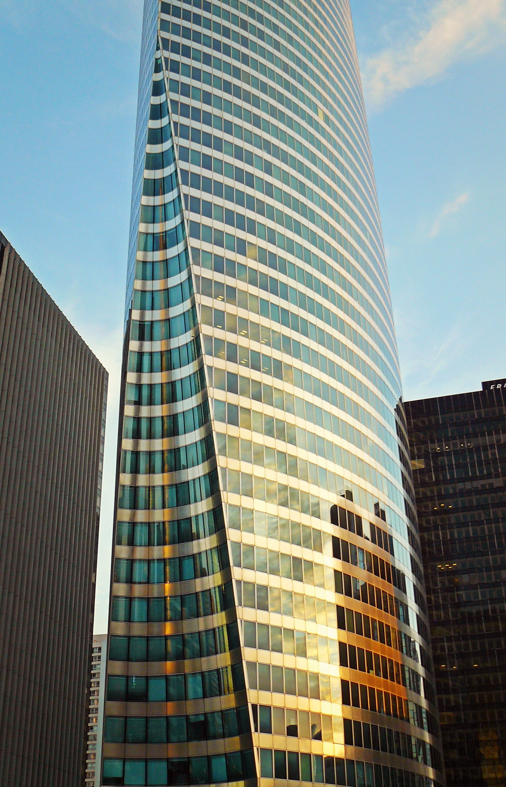 building, abstract, sunlight, form, facade, built Structure, outdoors, architecture, glass facade, lichtspiel, office Building, 2K, nature, business, urban Scene, Phone HD Wallpaper