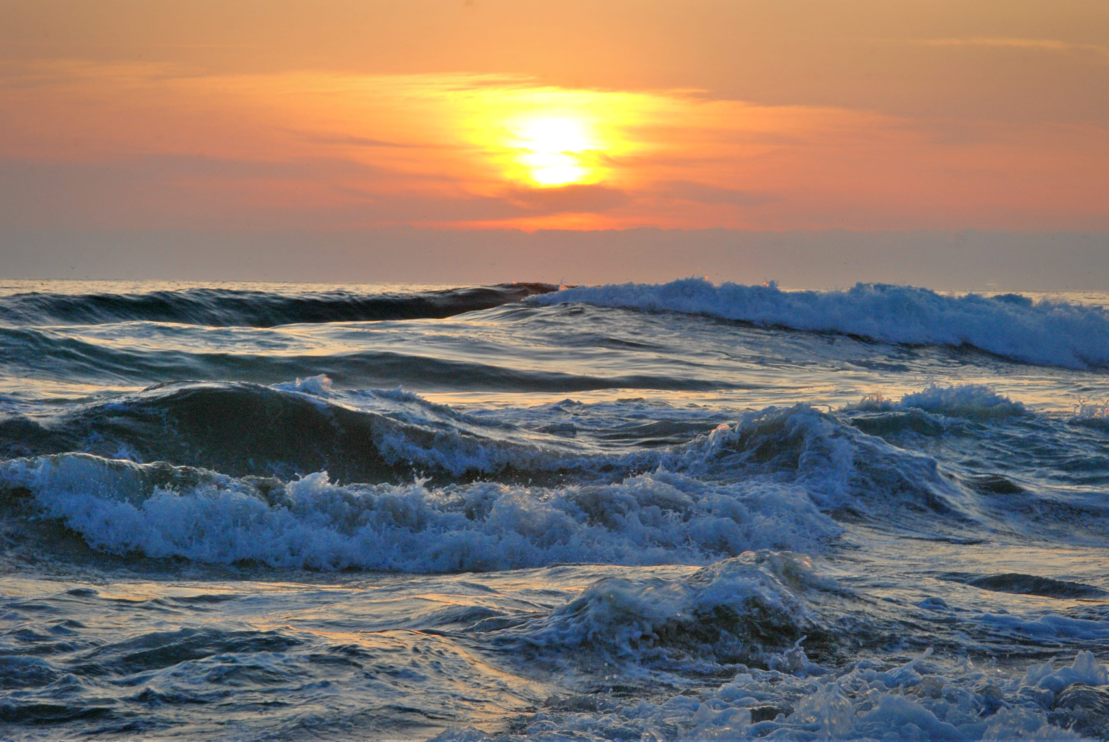 water, beauty in nature, waves, evening, wave, sky, scenics - nature, beach, seafoam, 4K, sport, pacific, seascape, dawn, ocean, landscape, travel, horizon over water, HD Wallpaper