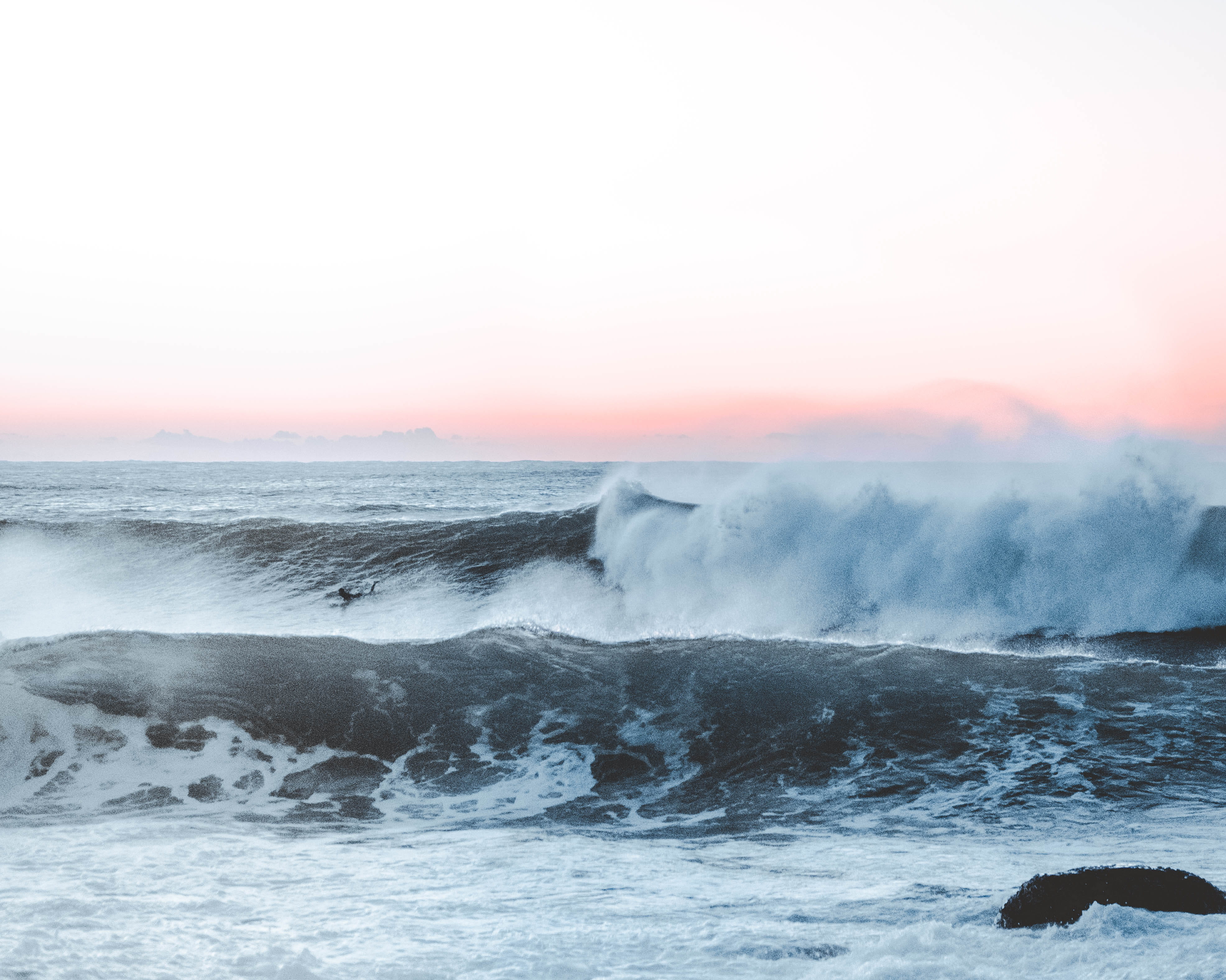 outdoors, white, wind, landscape, pacific Ocean, cloud - Sky, sunrise, surfer, daytime, water, danger, colour, hd, wave, sydney, mist, HD Wallpaper