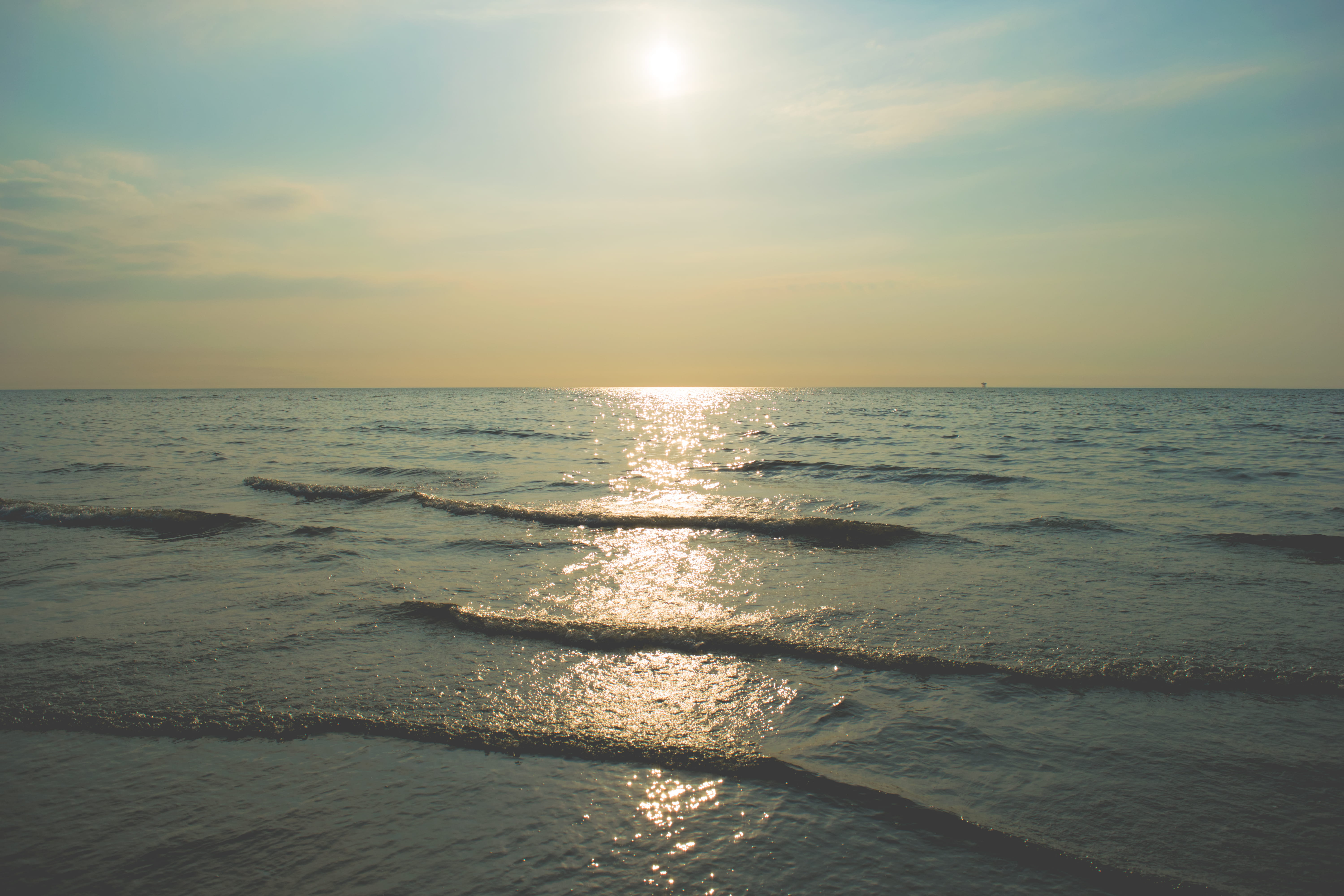 reflection, sky, seascape, seaside, beach, sunset, horizon over water, sun, blue, 5K, non-urban scene, clouds, scenics - nature, horizon, no people, idyllic, HD Wallpaper