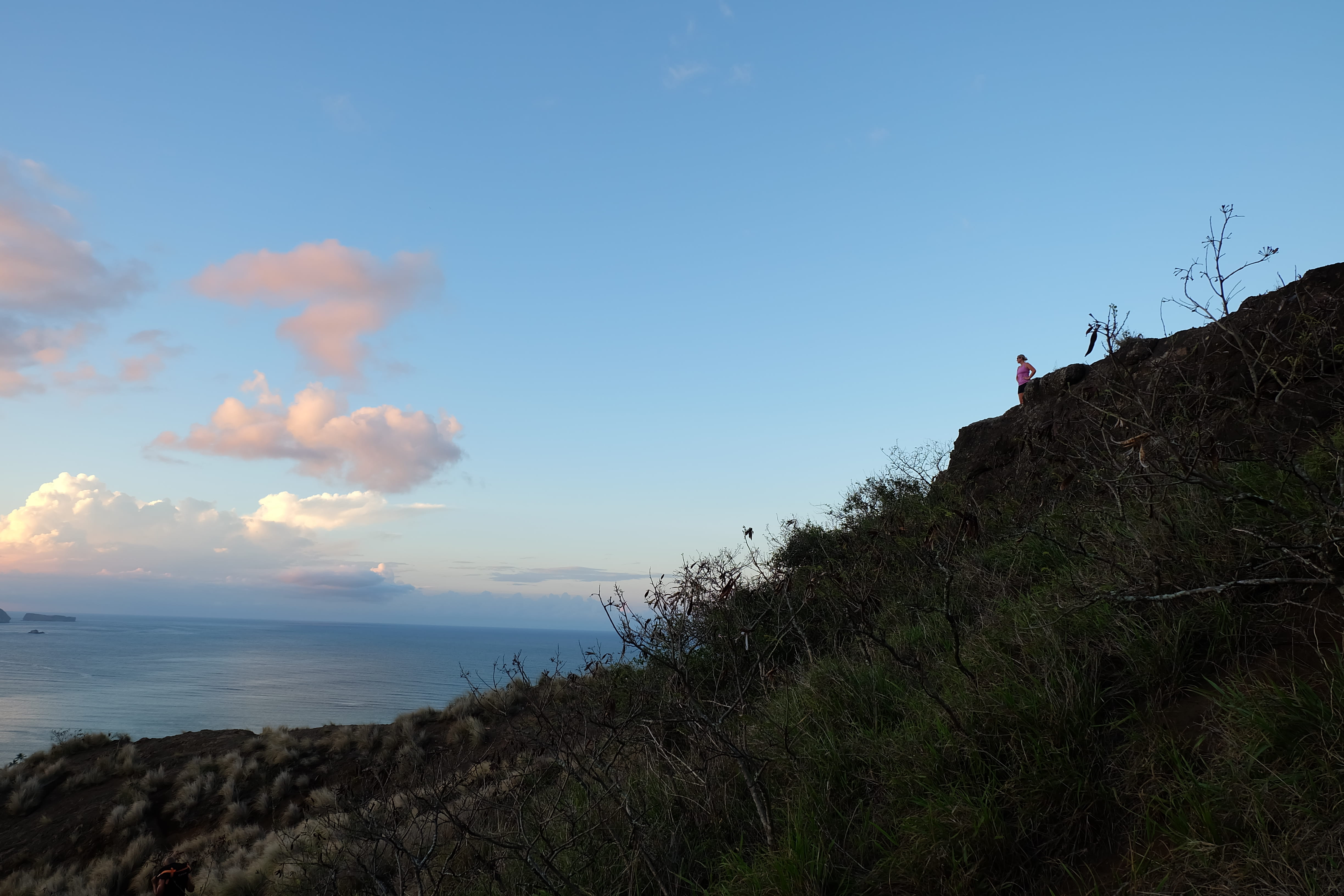 sunset, hike, plant, scenics - nature, ocean, united states, beauty in nature, tranquil scene, cliff, 4K, blue, day, land, kailua, nature, outdoors, beach, HD Wallpaper