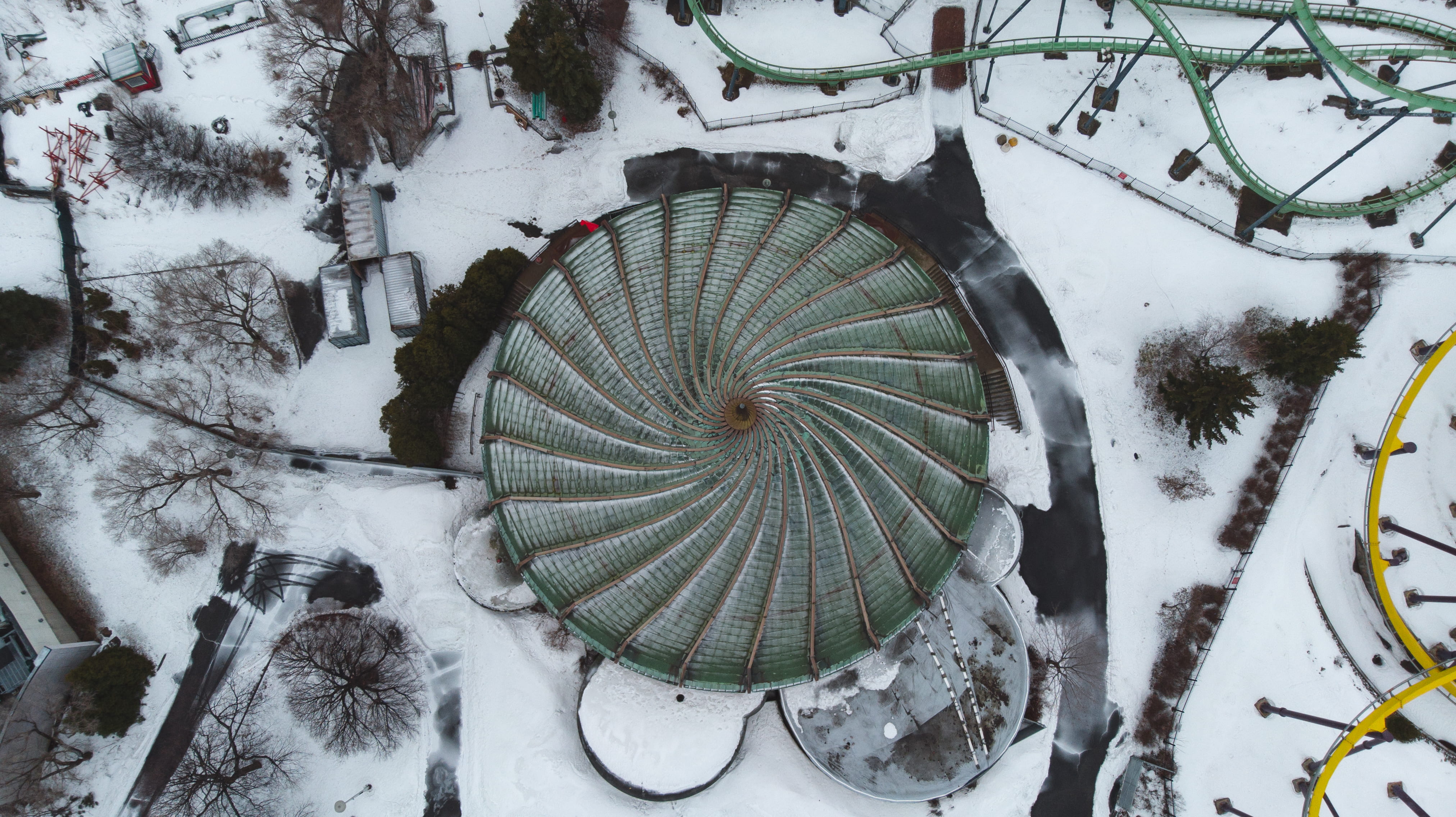 4K, beauty in nature, shape, architecture, directly above, aerial, snow, stadium, tree, white, built structure, plant, abstract, winter, grey, mavic air, HD Wallpaper