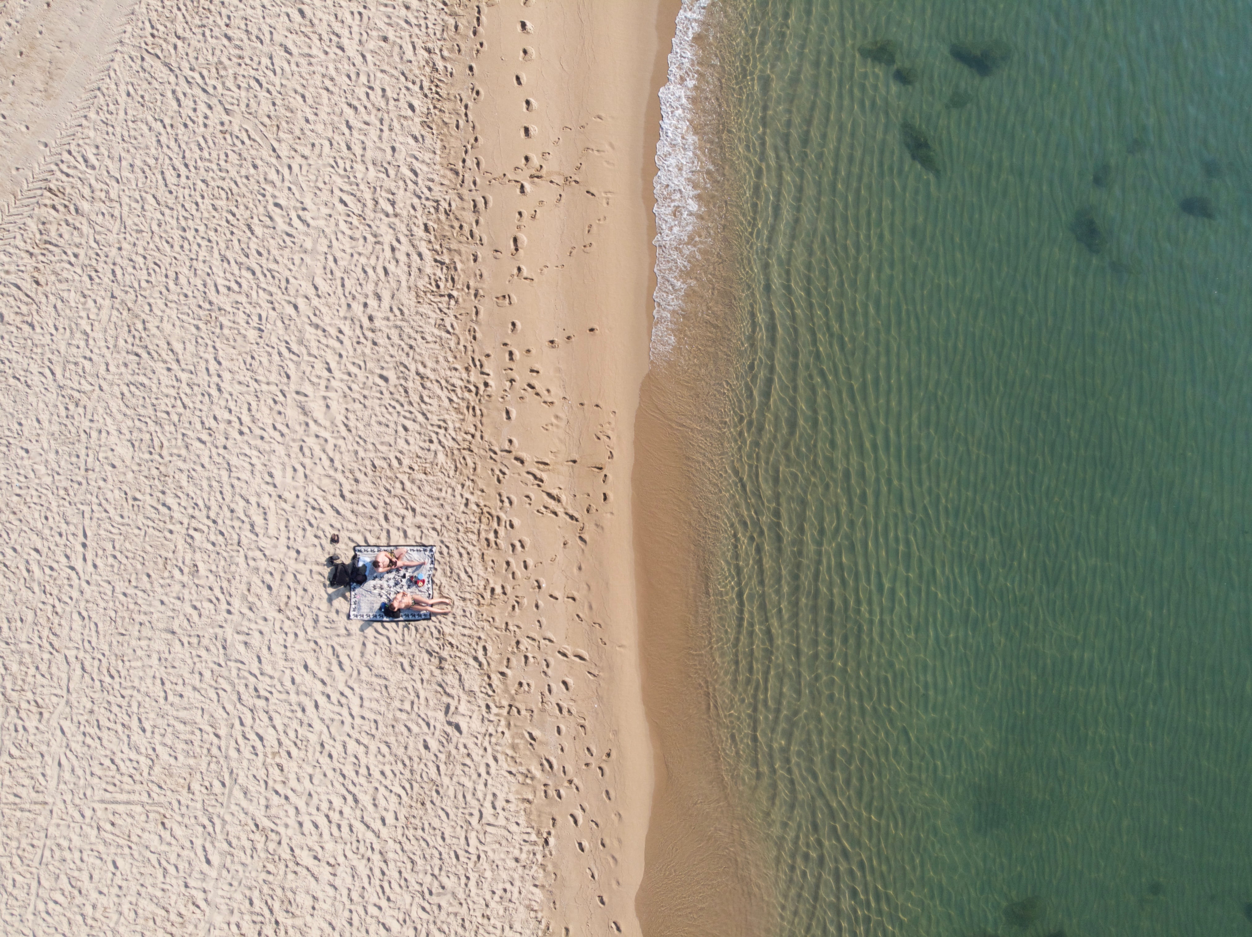 aerial, people, high angle view, daytime, environment, scenics - nature, land, barcelona, tranquility, from where i drone, day, nature, drone photography, HD Wallpaper