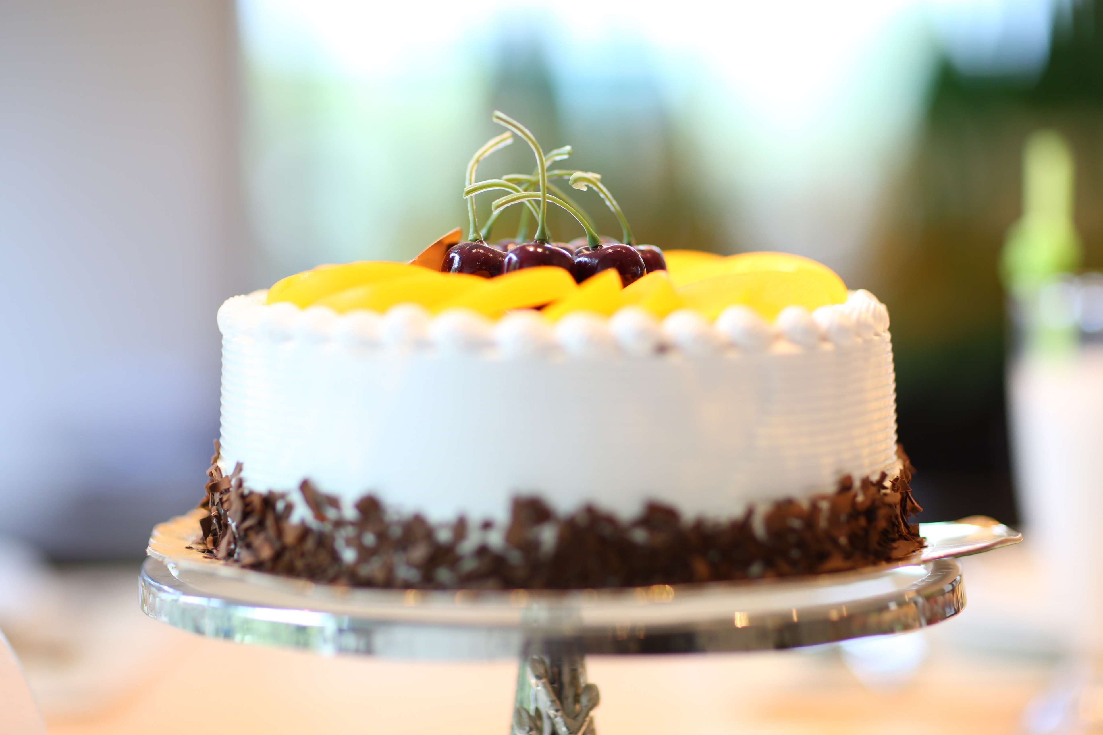 birthday cake, fruits, fruit, temptation, delicious, party, wedding cake, freshness, homemade, pastry, torte, chocolate, 4K, icing, close-up, table, cake, HD Wallpaper