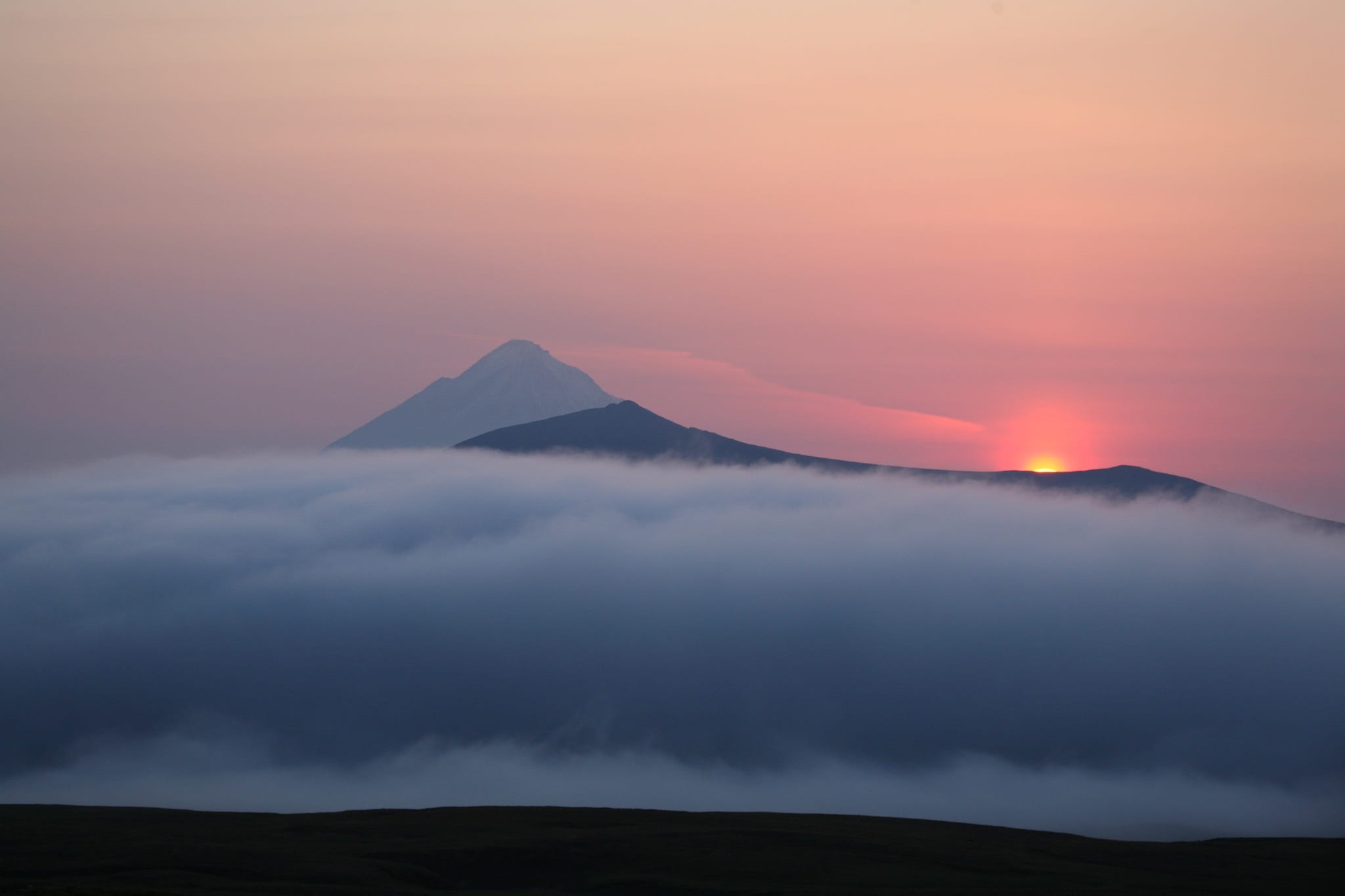tourism, idyllic, scenics - nature, slopes, evening, volcanic crater, non-urban scene, tranquil scene, open space, journey, tranquility, mountains, peninsula, HD Wallpaper