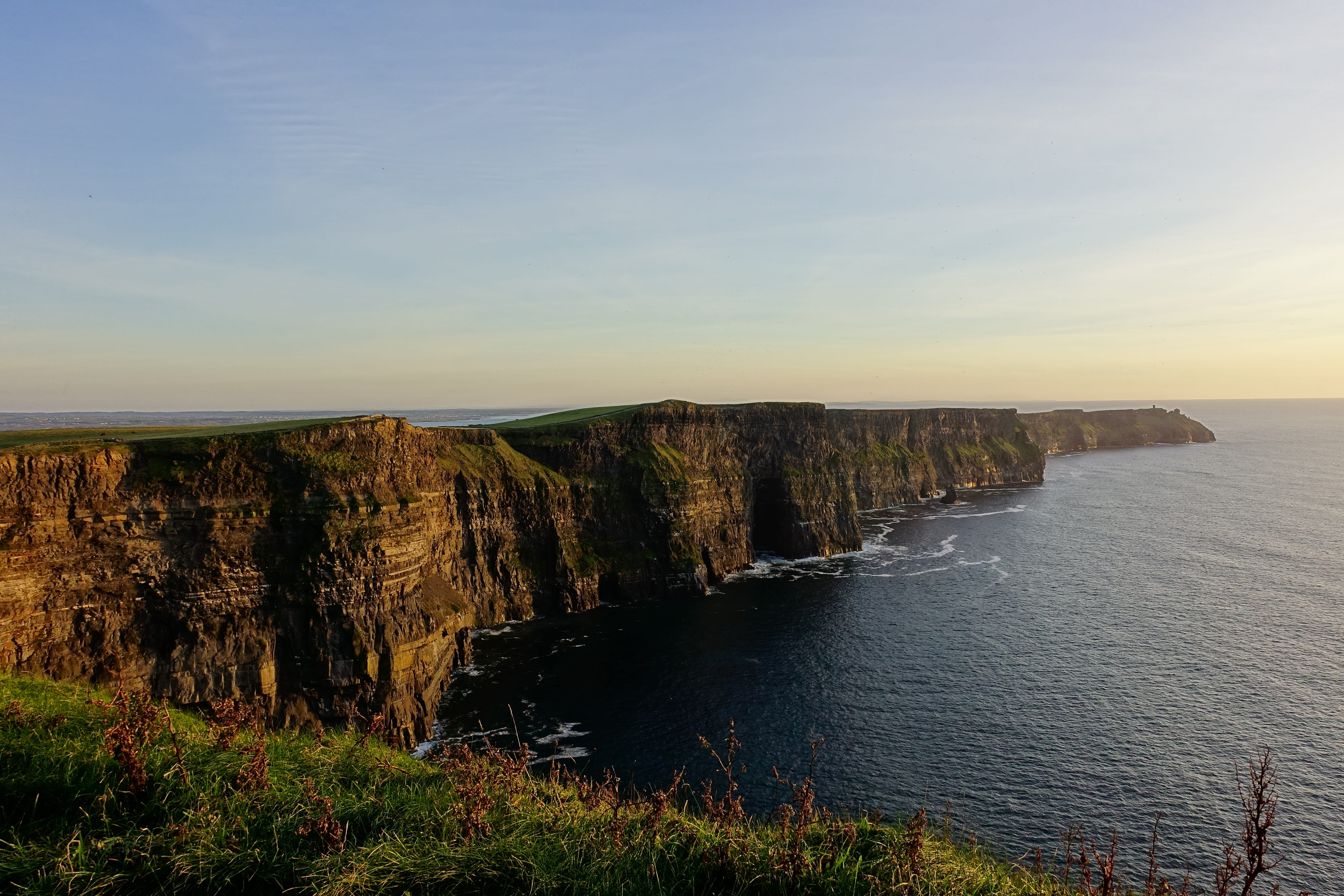 tranquil scene, non-urban scene, cliff, cliffs, nature, plant, rock, no people, beach, 5K, water, ireland, beauty in nature, tranquility, sky, land, sunset, HD Wallpaper