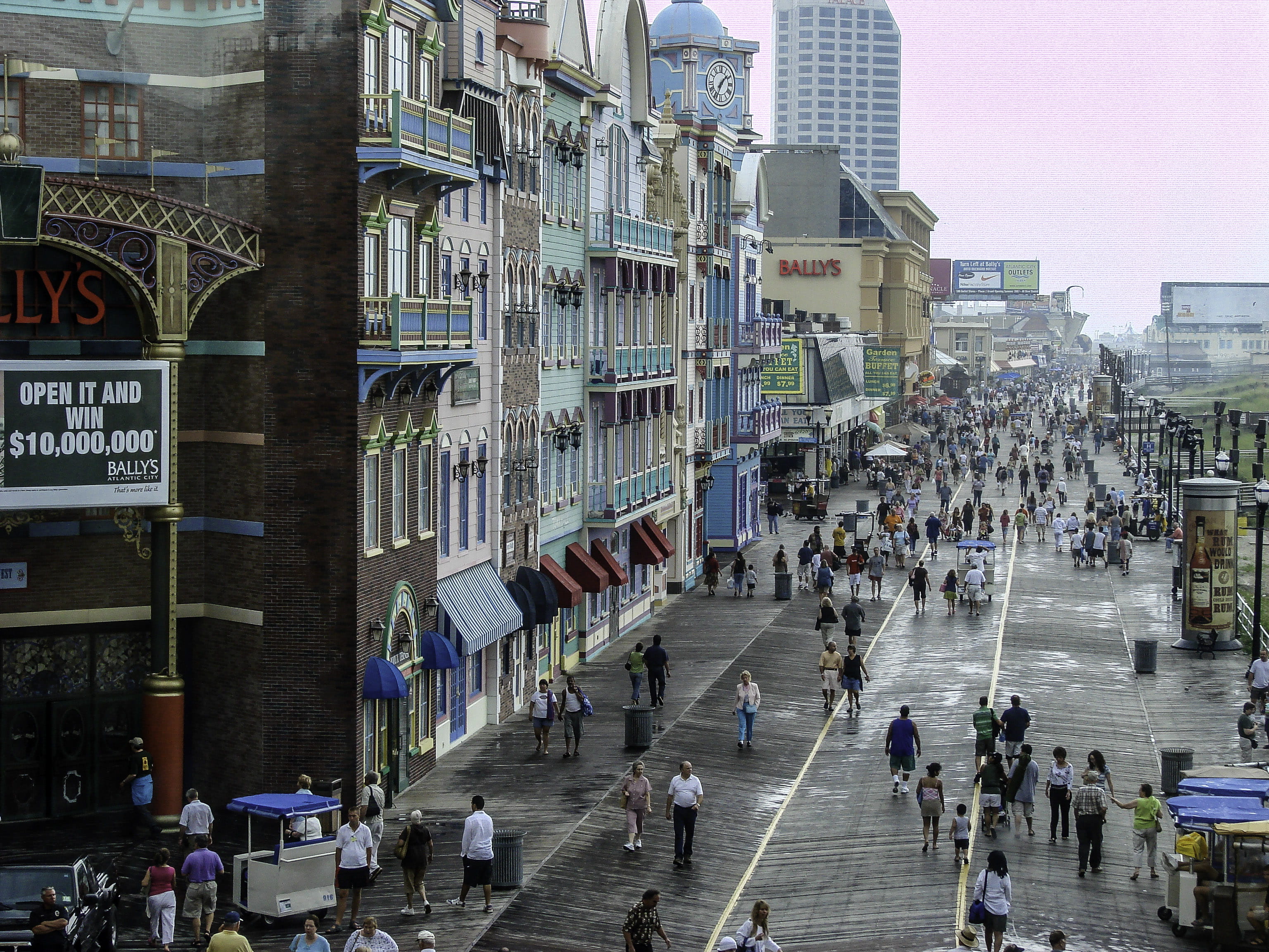 lifestyles, transportation, new jersey, crowd, adult, walking, group of people, women, Atlantic City, architecture, New Jersey, 2K, pedestrian, people, HD Wallpaper