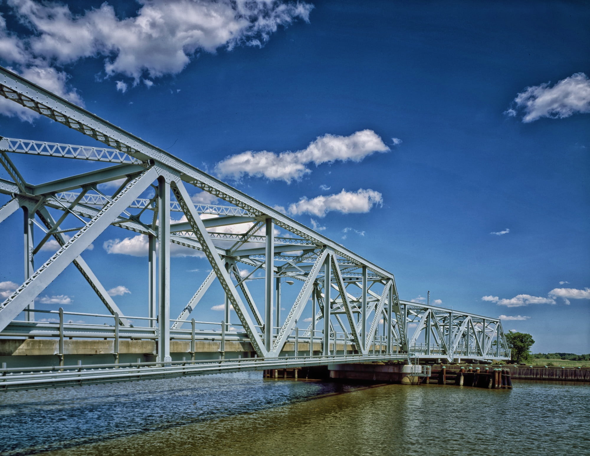 cloud - sky, nature, 1080P, day, outdoors, sky, girder, water, historic, connection, steel, architecture, scenic, reflections, travel, clouds, built structure, HD Wallpaper