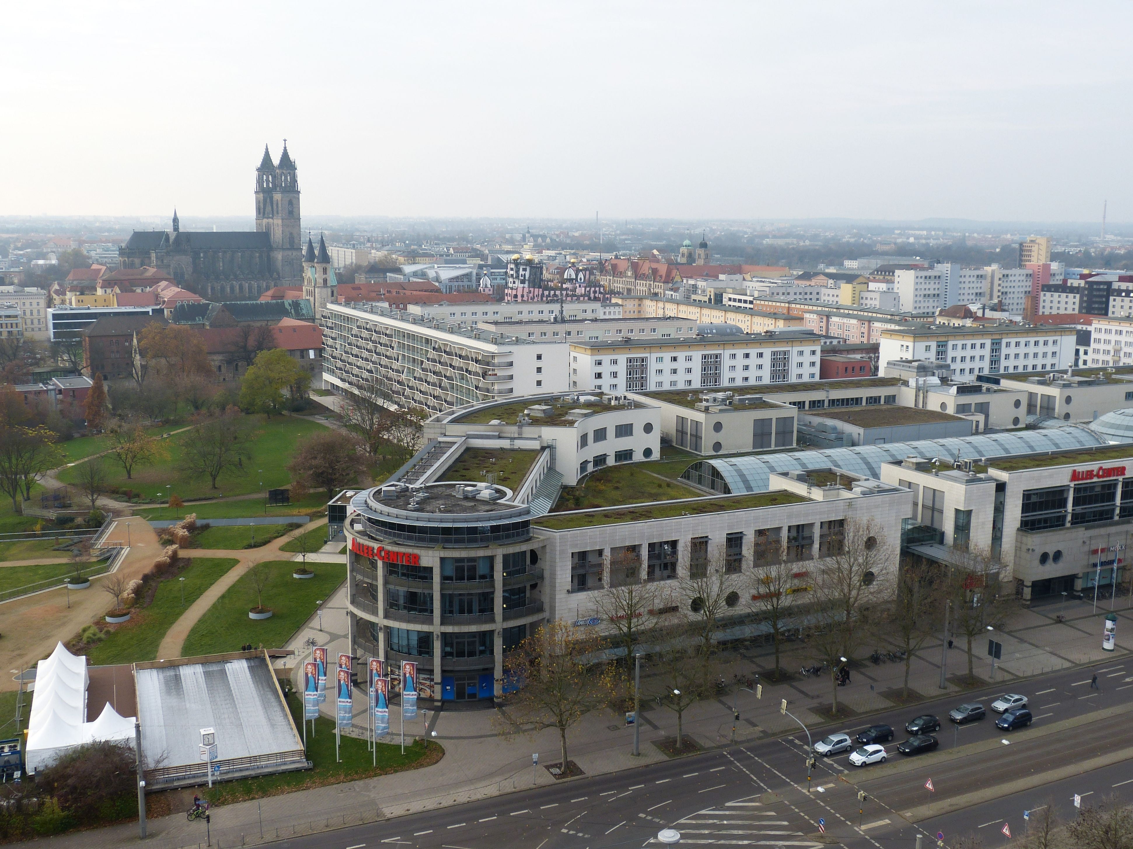 gothic, cityscape, road, outlook, old town, view, sky, day, magdeburg, crowd, architecture, dom, church, 4K, city, shopping arcade, building, park, incidental people, HD Wallpaper