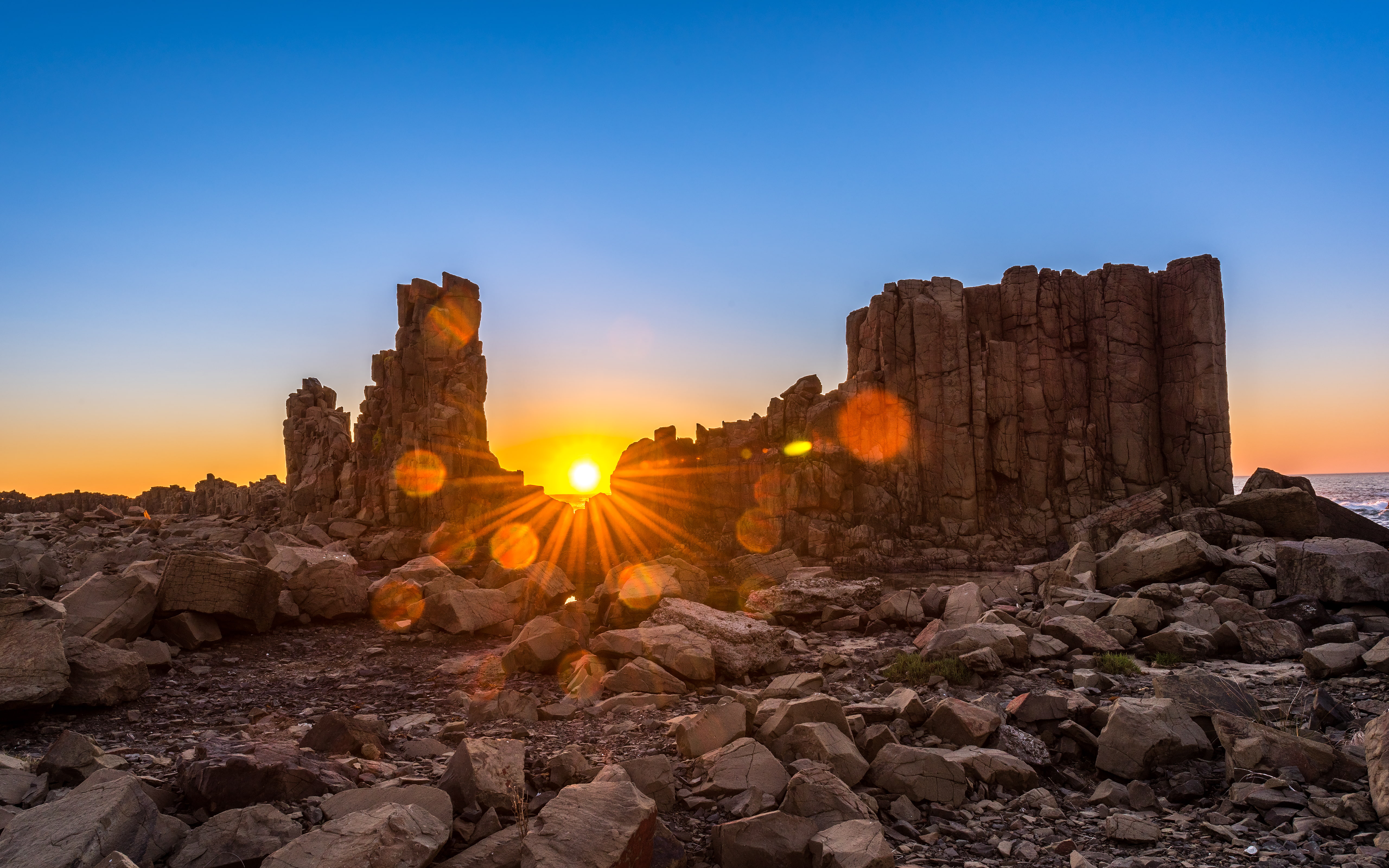 kiamadown, rockycoastline, photography, coastal, blue, headland, brown, 5K, sunrise, australia, newsouthwales, rocks, orange, bombo, sky, landscape, HD Wallpaper