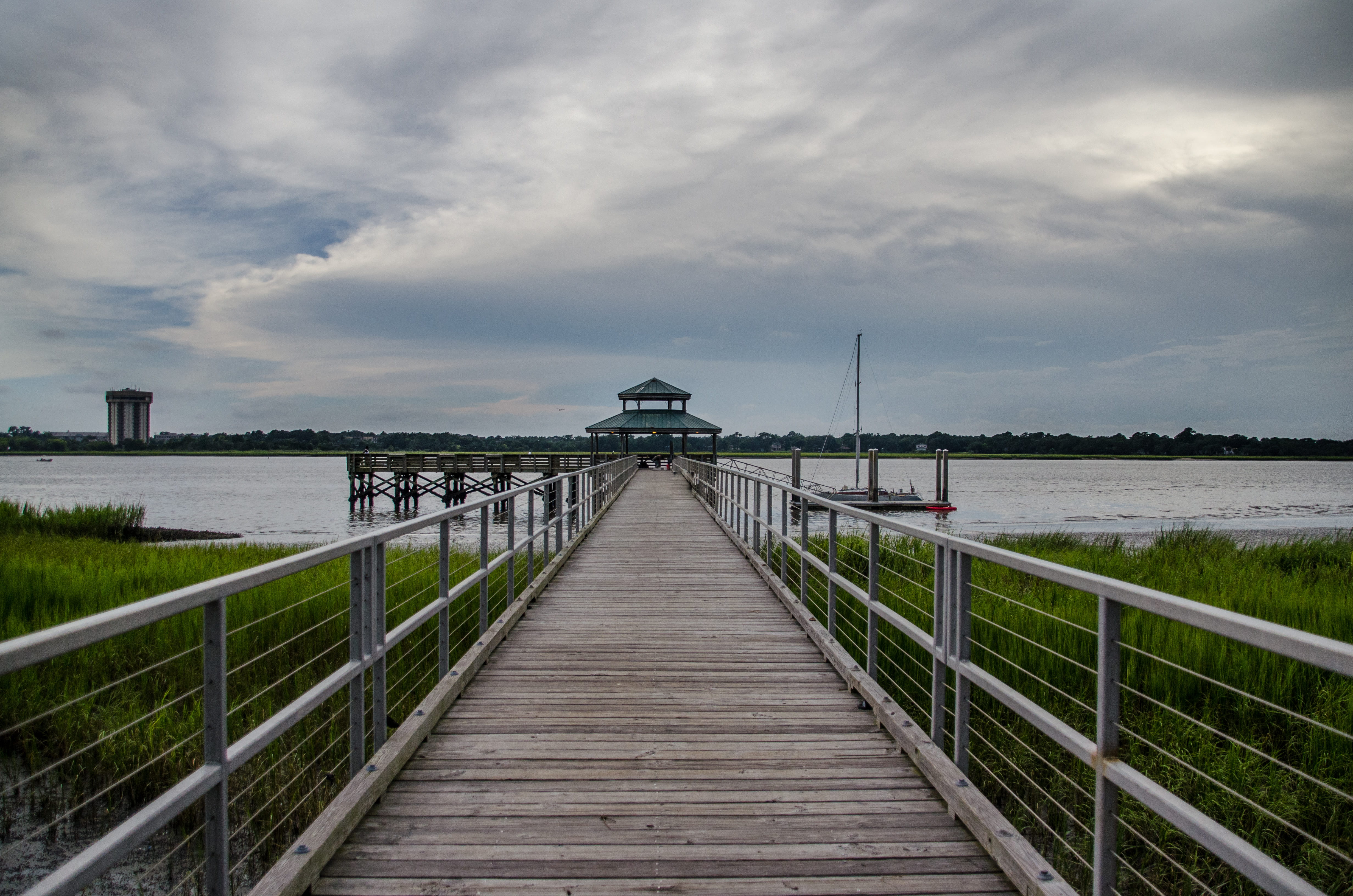bridge - man made structure, 4K, nature, ocean, pier, built structure, outdoors, cloud - sky, railing, charleston, direction, boardwalk, connection, sky, HD Wallpaper