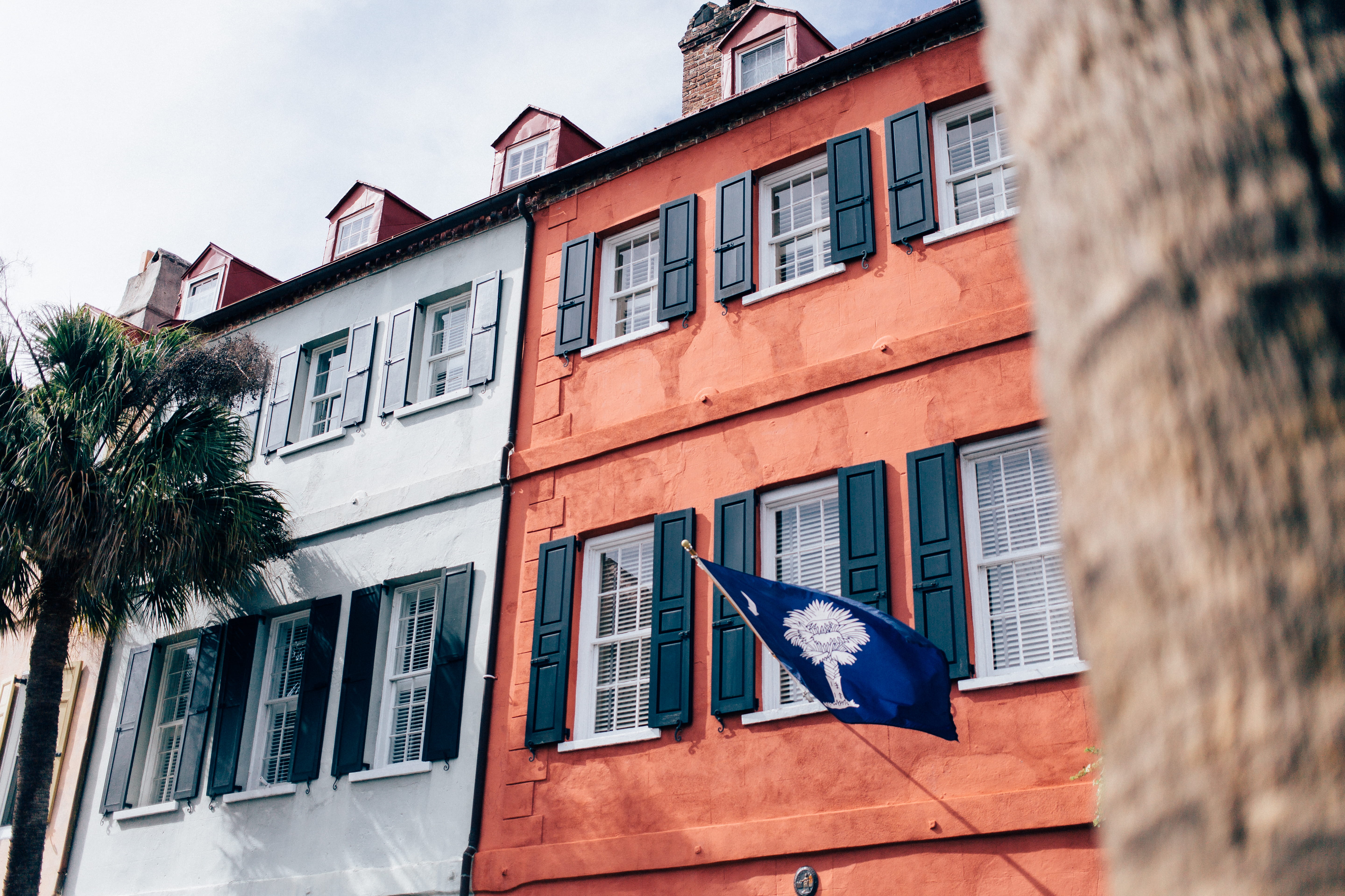 flag, transportation, united states, architecture, red, windows, outdoors, city, residential district, colors, charleston, low angle view, window, no people, HD Wallpaper