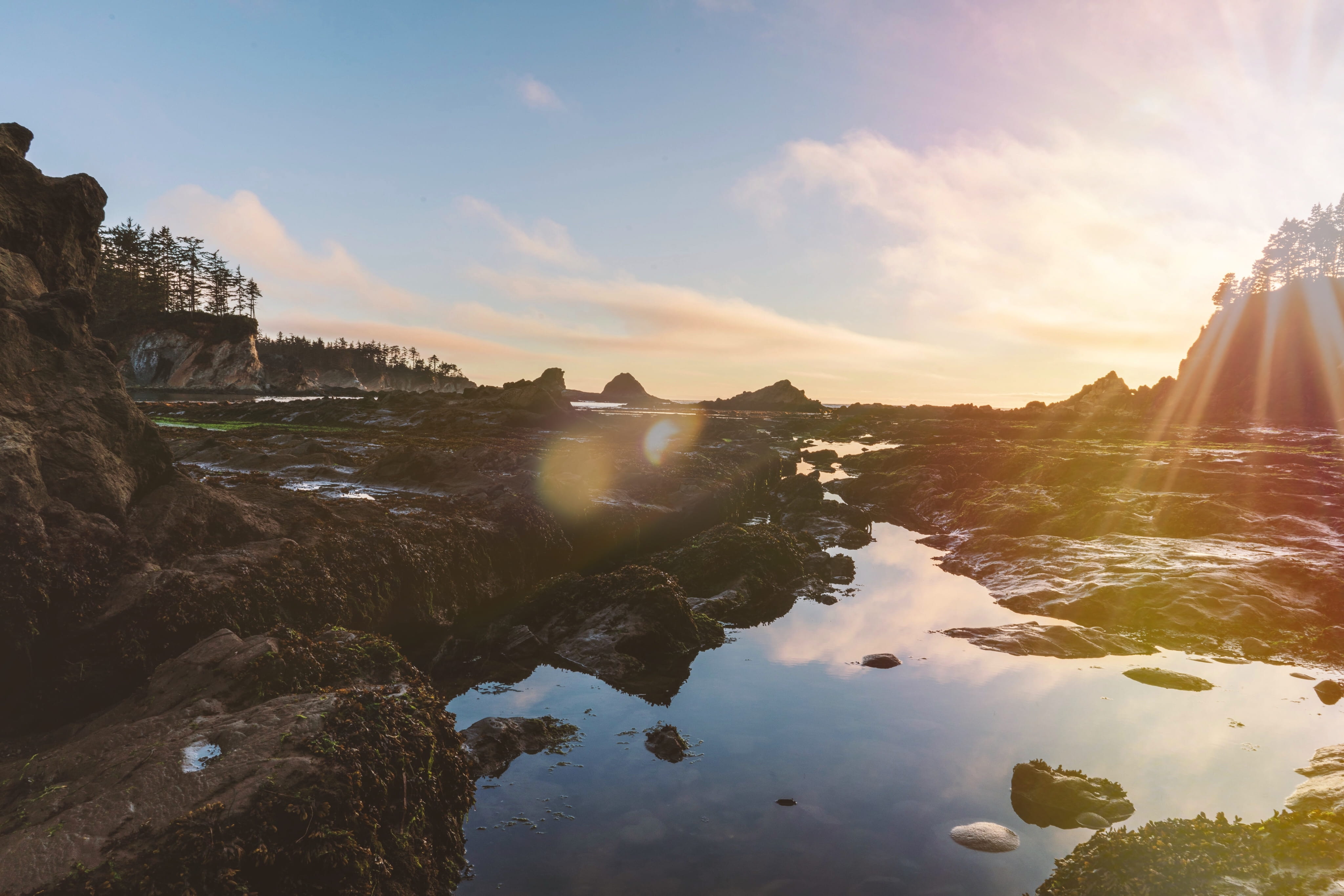 water, idyllic, nature, gravel, dawn, 4K, sea, rock, red sky, tranquil scene, sunrise, ocean, light, united states, rock - object, sunset, sunlight, scenery, HD Wallpaper