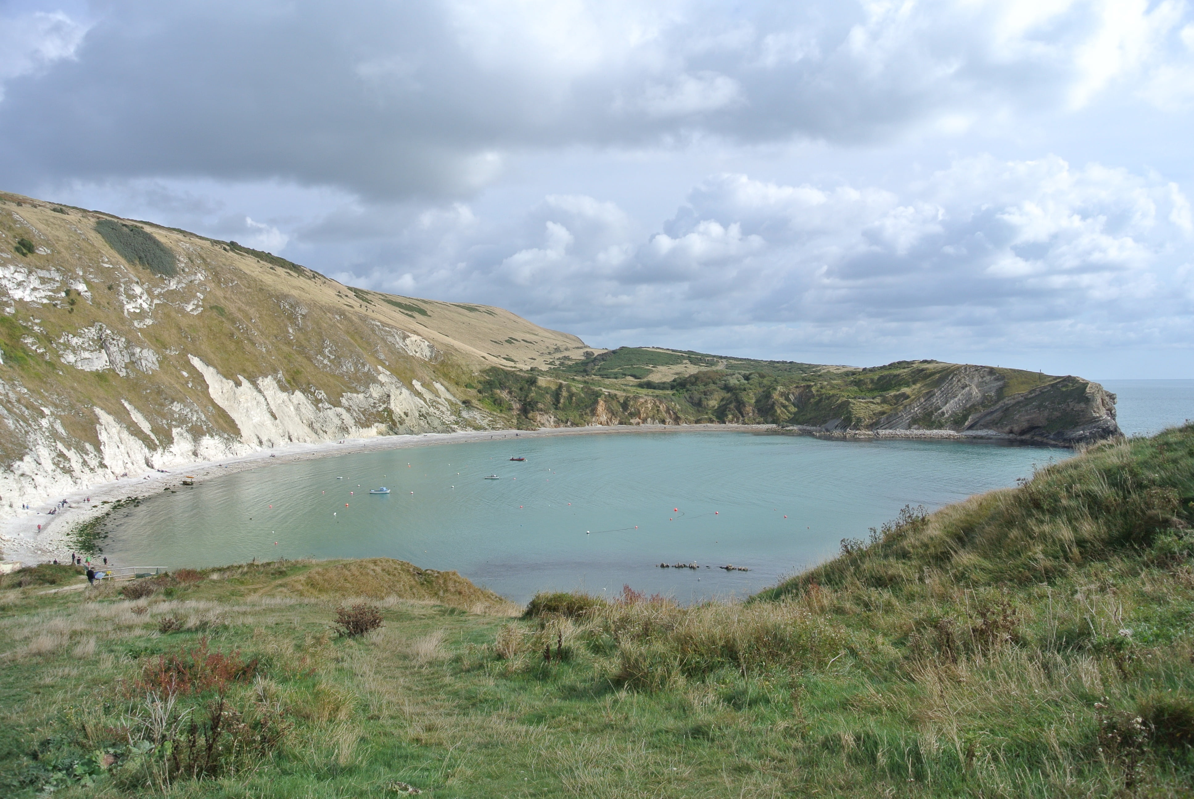 day, lake, coast, 4K, coastal, grass, nature, beauty in nature, cove, outdoors, land, environment, tranquil scene, jurassic, mountain, dorset, cloud - sky, HD Wallpaper