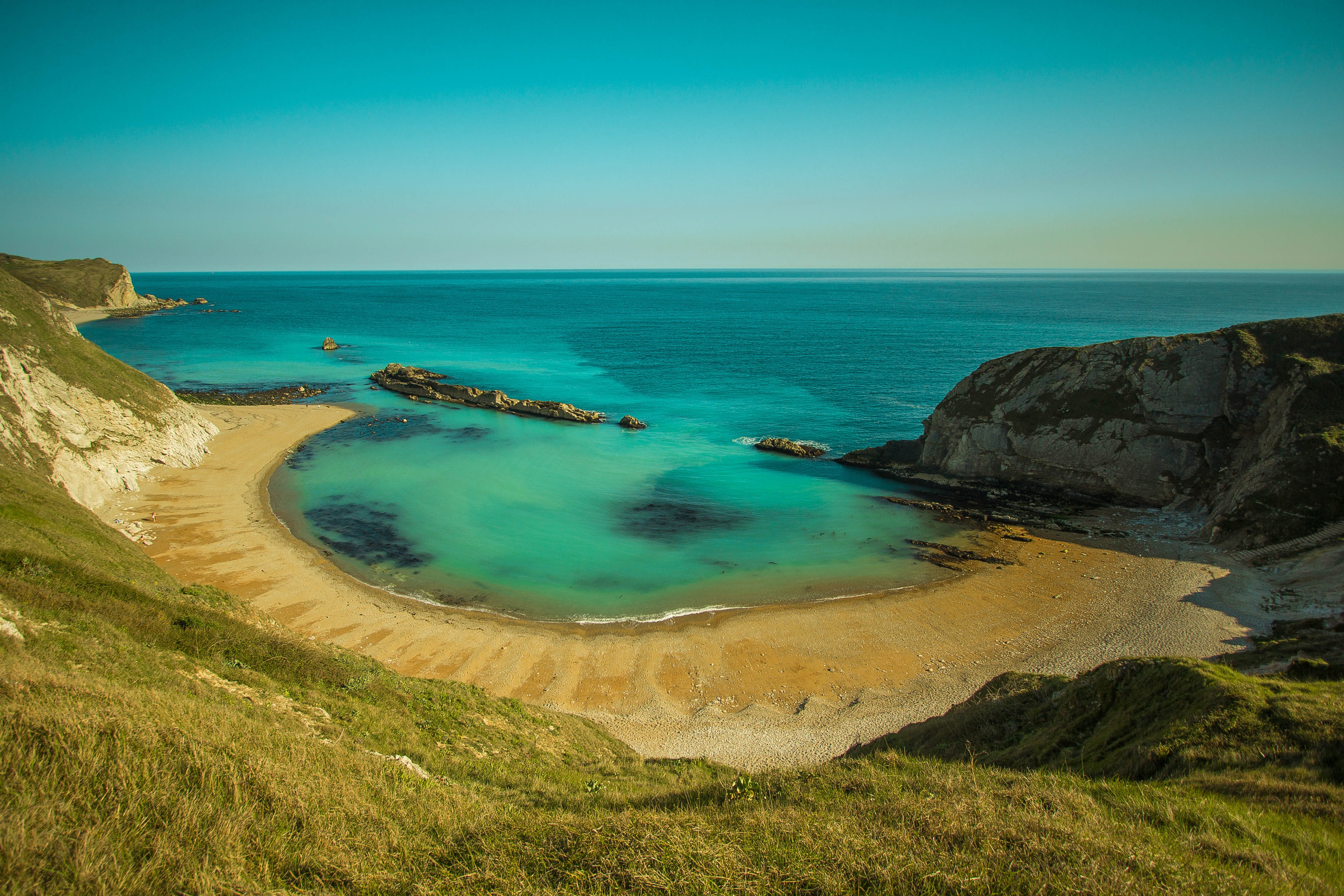 no people, ocean, beach, beauty in nature, land, idyllic, tranquility, outdoors, water, day, durdle door, sea, tranquil scene, turquoise colored, rock - Object, HD Wallpaper