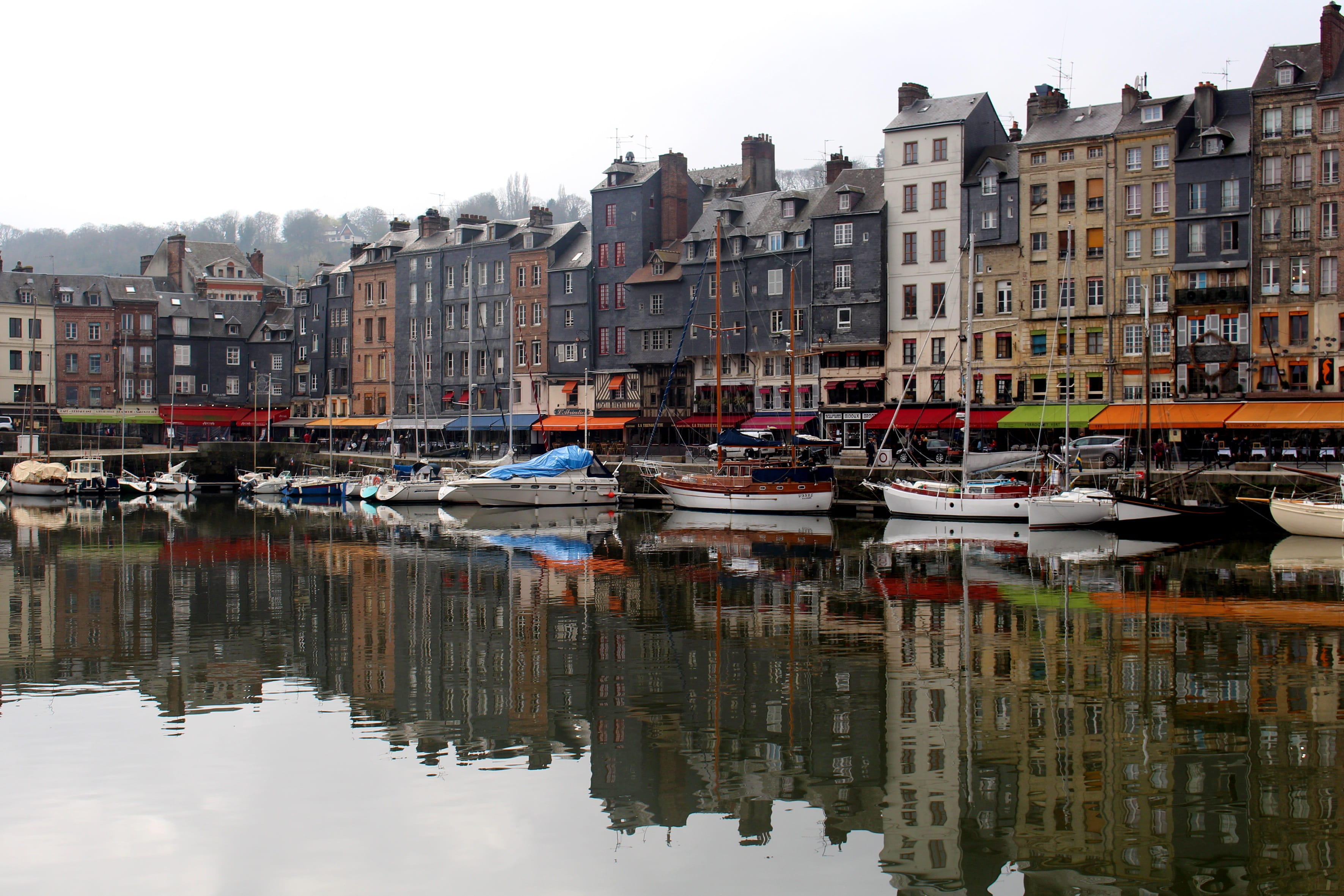 holidays, no people, body, Honfleur, reflection, nautical Vessel, architecture, harbor, sailboat, Normandy, mode of transportation, building Exterior, homes, HD Wallpaper