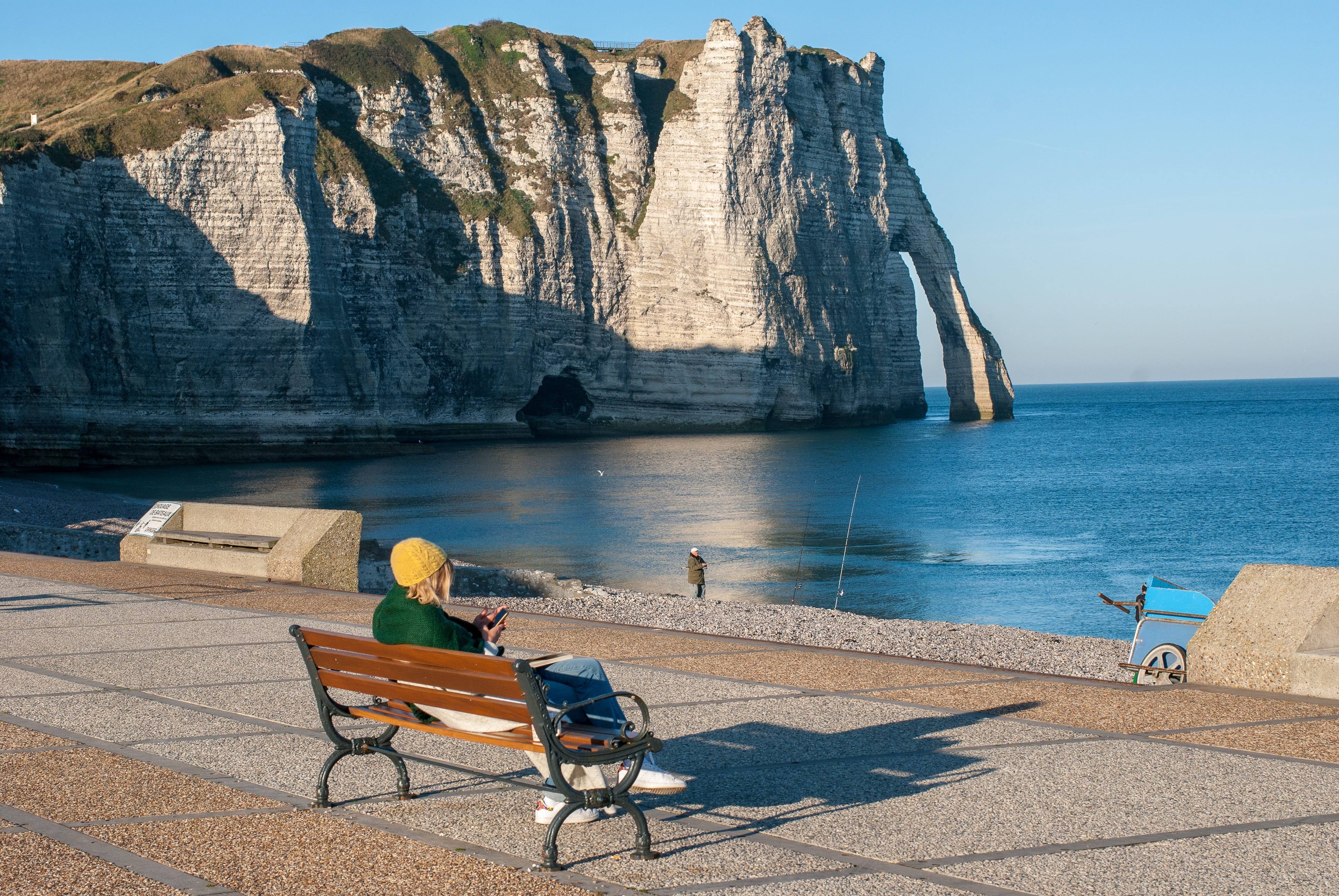 sea, rear view, france, people, men, beauty in nature, sitting, outdoors, creuse, landscape, lifestyles, real people, normandy, water, 4K, leisure activity, HD Wallpaper