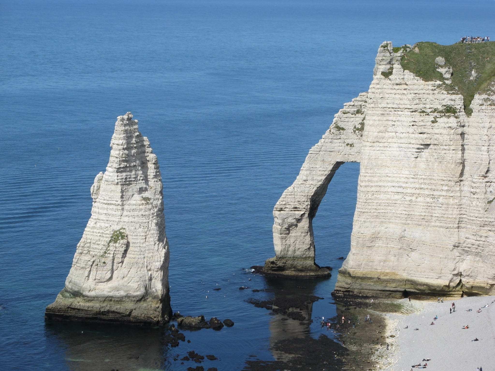beauty in nature, day, sea, sky, nature, 1080P, rock formation, no people, non-urban scene, etretat, blue, rock, stack rock, idyllic, water, outdoors, HD Wallpaper