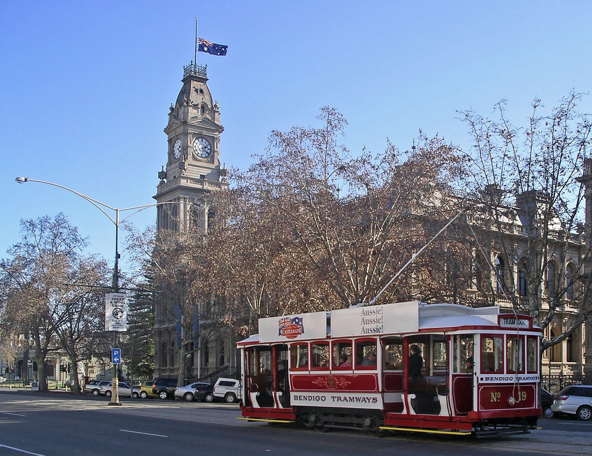 bus, 1080P, land vehicle, tram, nature, building exterior, building, Australia, day, travel, mode of transportation, clear sky, Victoria, talking, no people, HD Wallpaper