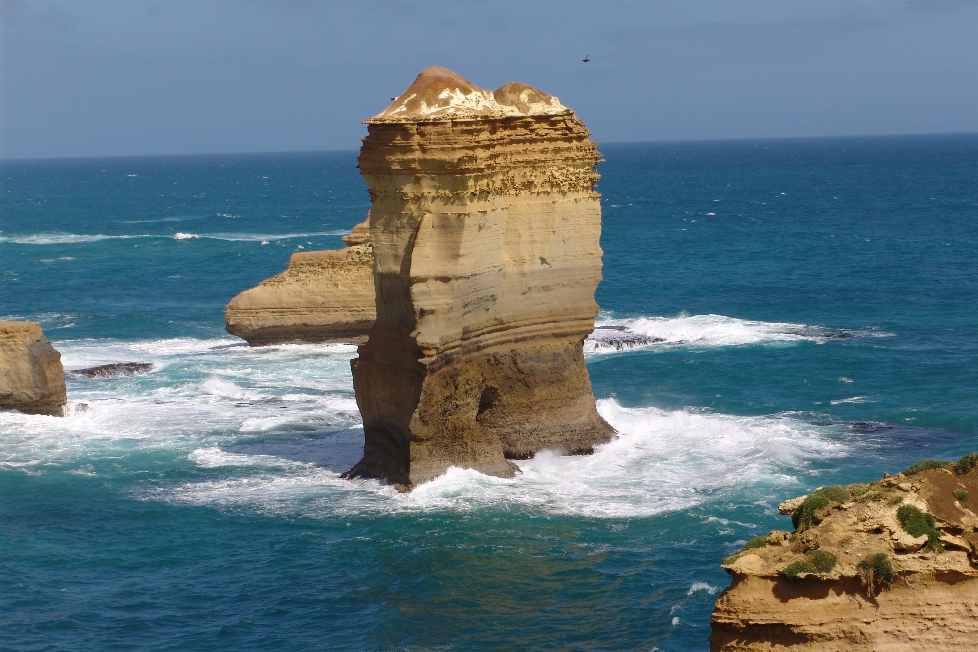 scenic, breaking, horizon over water, ocean, outdoors, land, twelve apostles, coastline, surfing, water, sport, rocky, coast, scenics - nature, rock formation, HD Wallpaper