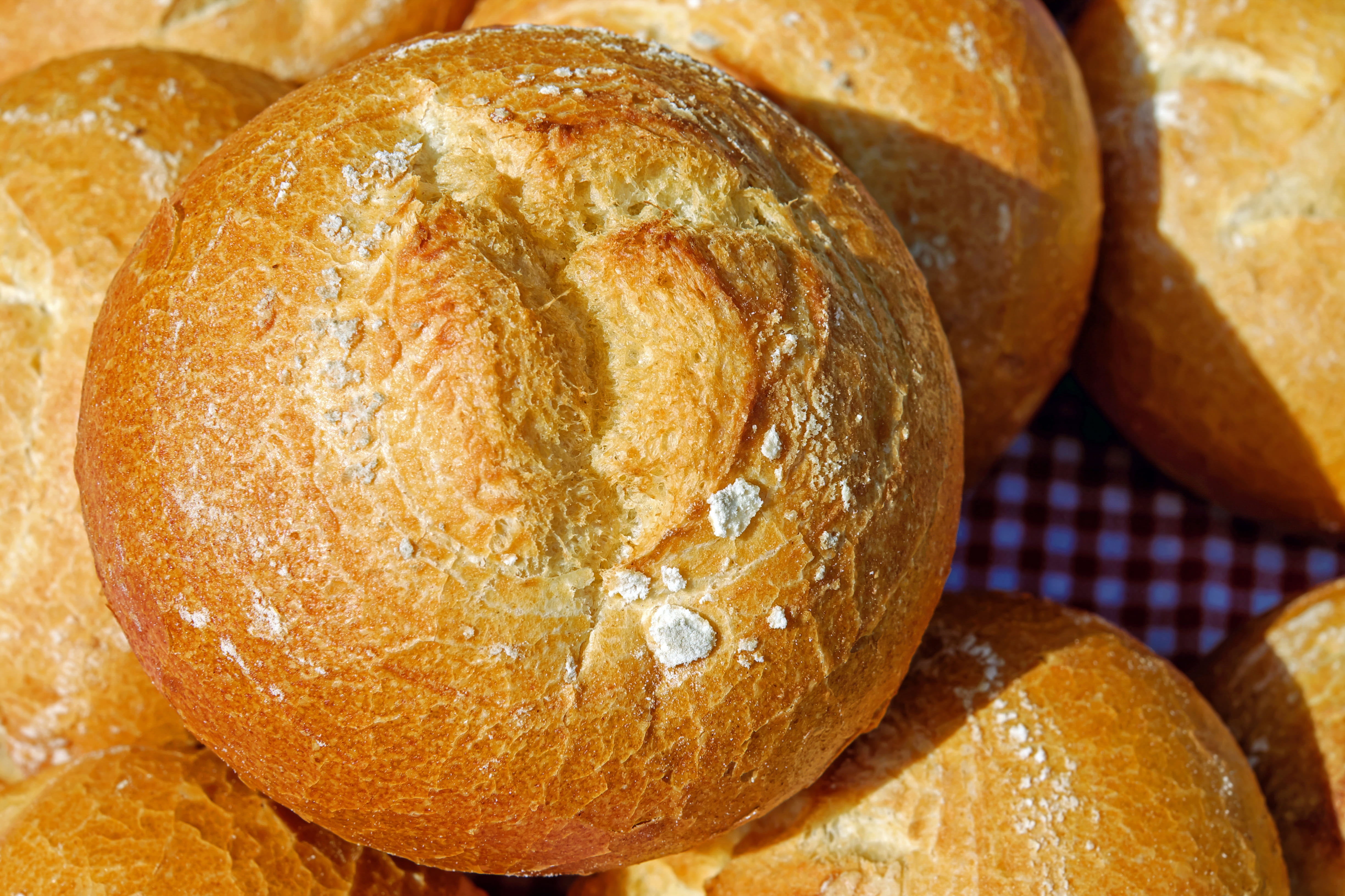 no people, meal, bun, still life, wellbeing, 4K, arouse, carbohydrates, french food, eat, baked, sweet food, loaf of bread, close, bread, food, food and drink, HD Wallpaper