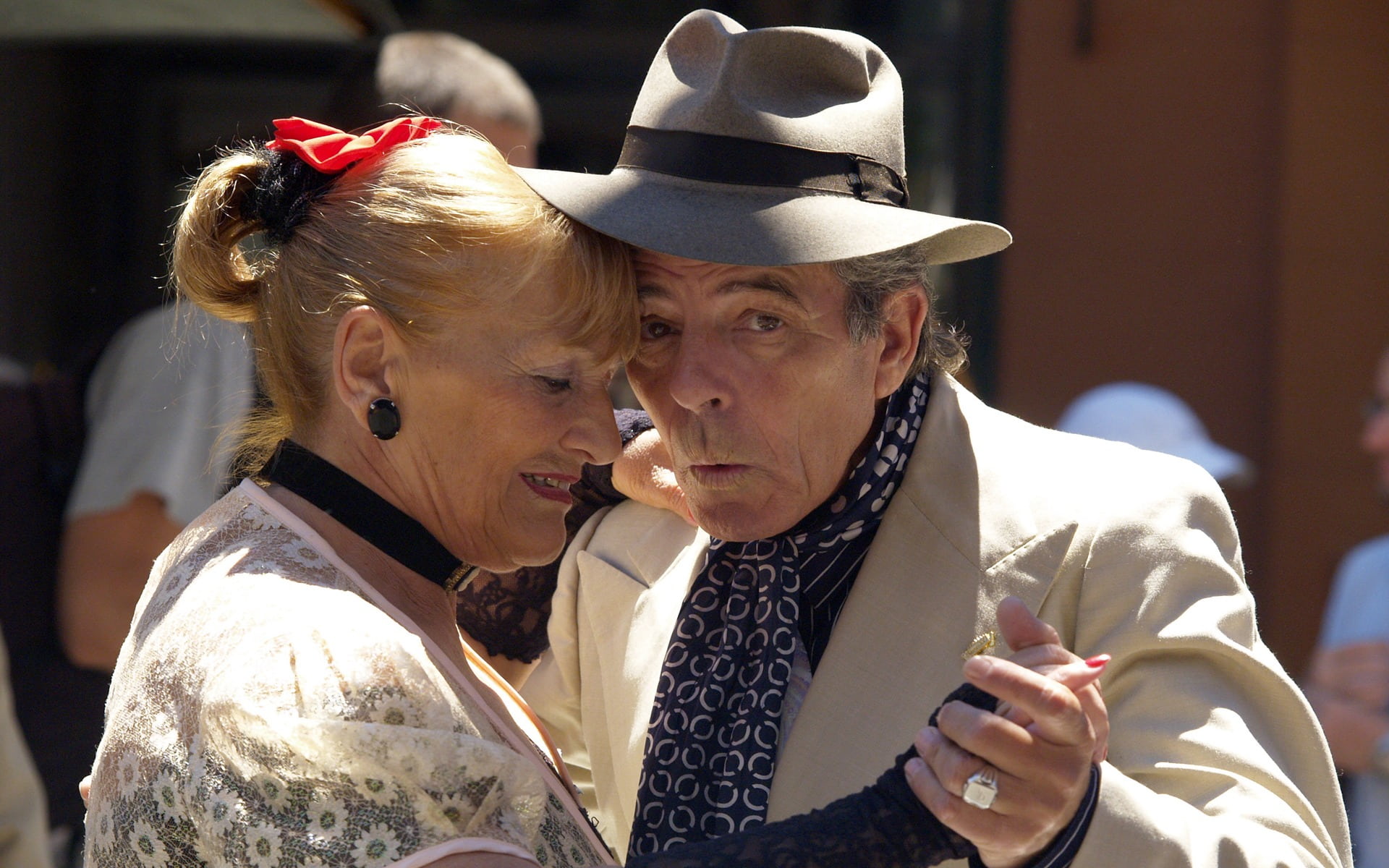 women, 1080P, elderly, age, females, couple, couple - relationship, jewelry, street, hat, retirement, argentina, clothing, buenos aires, faces, exercise, HD Wallpaper