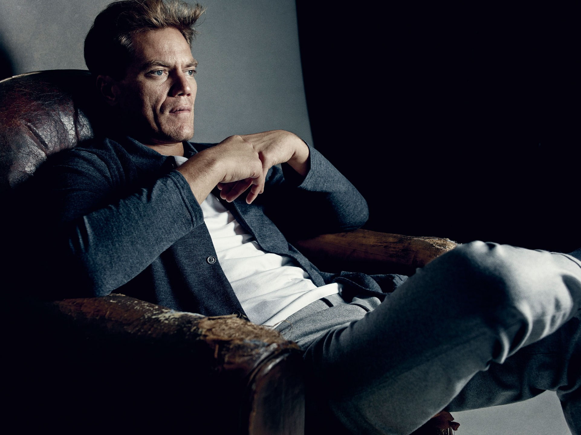 males, dress, leisure activity, real people, gray, sitting, relaxation, photoshoot, mature adult, adult, sofa, casual clothing, portrait, furniture, armchair, HD Wallpaper