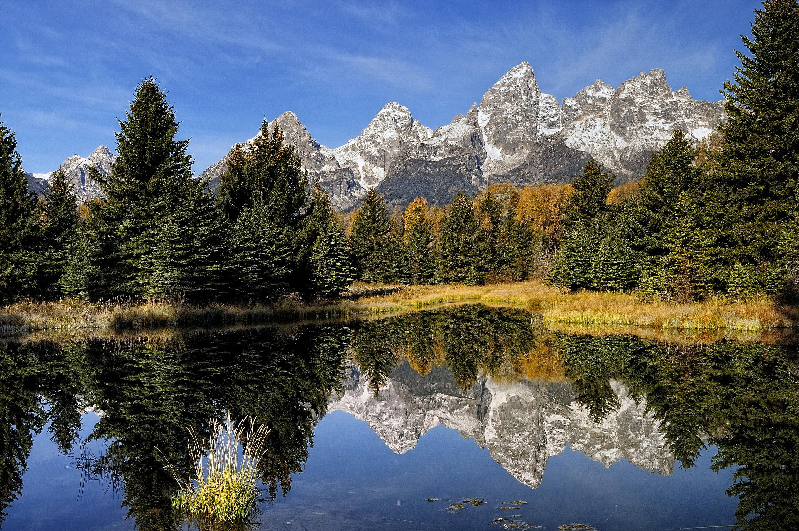 mountain, photo, reflections, smooth, 2K, reflective, beautiful, 3d and abstract, lake, crystal, daytime, untouched, view, rockies, HD Wallpaper