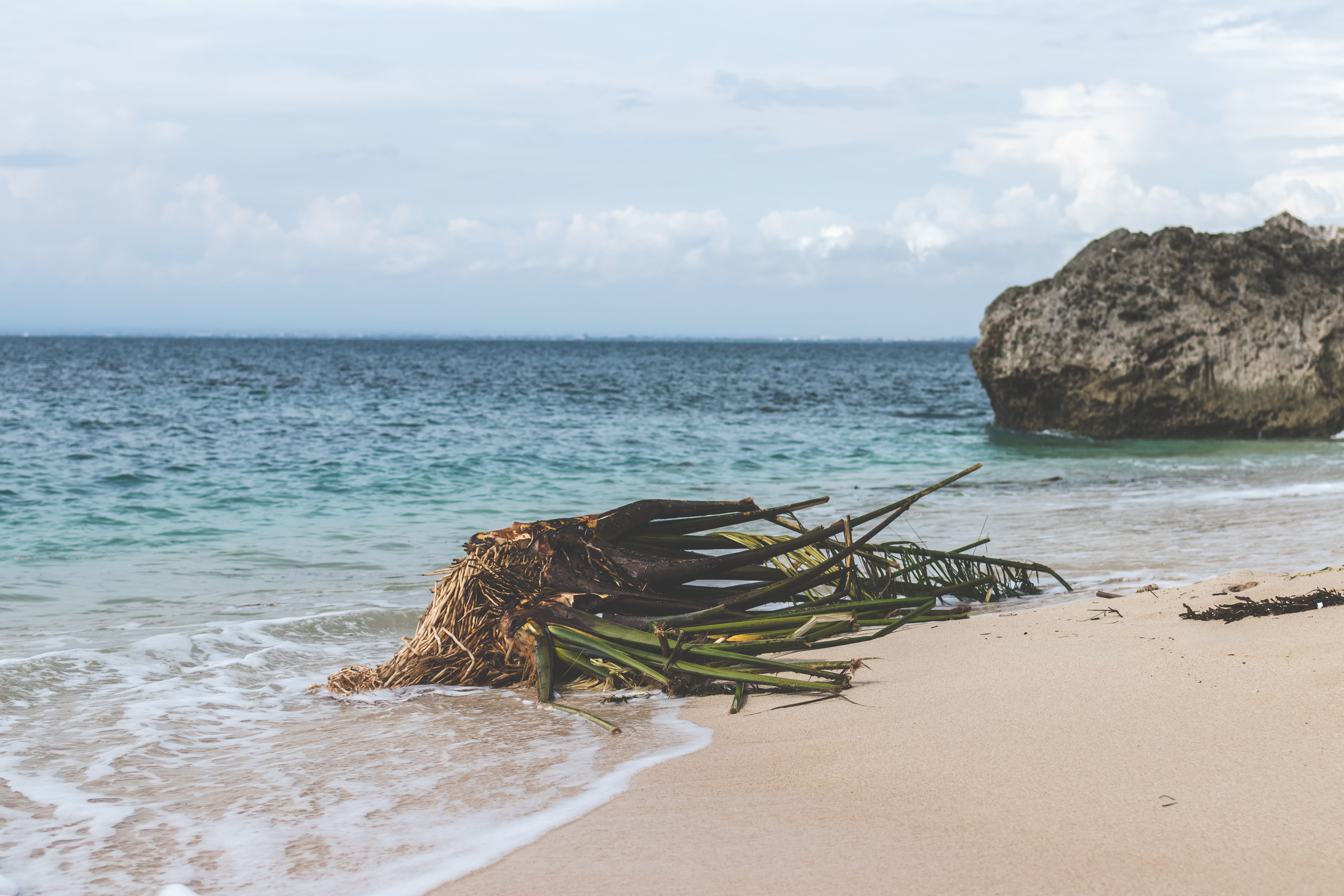 horizon over water, beach, cloud - sky, nature, tropical, rock, scenics - nature, no people, day, green, idyllic, untouched, horizon, sea, seashore, beauty in nature, HD Wallpaper