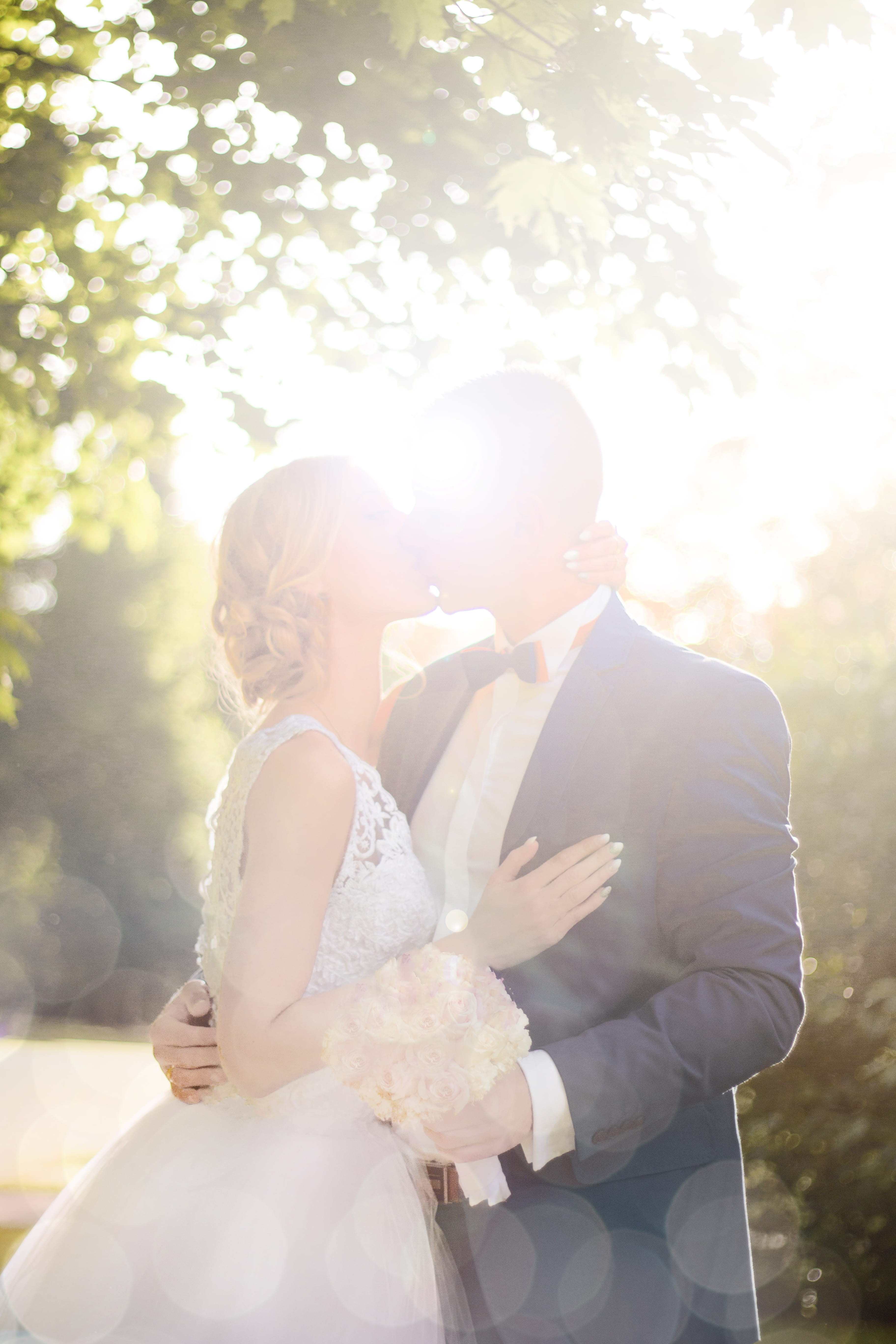 love, groom, bridal, near, romance, women, sunlight, marriage, emotion, adult, tree, bride, bonding, bridegroom, positive emotion, event, life events, sun, Phone HD Wallpaper