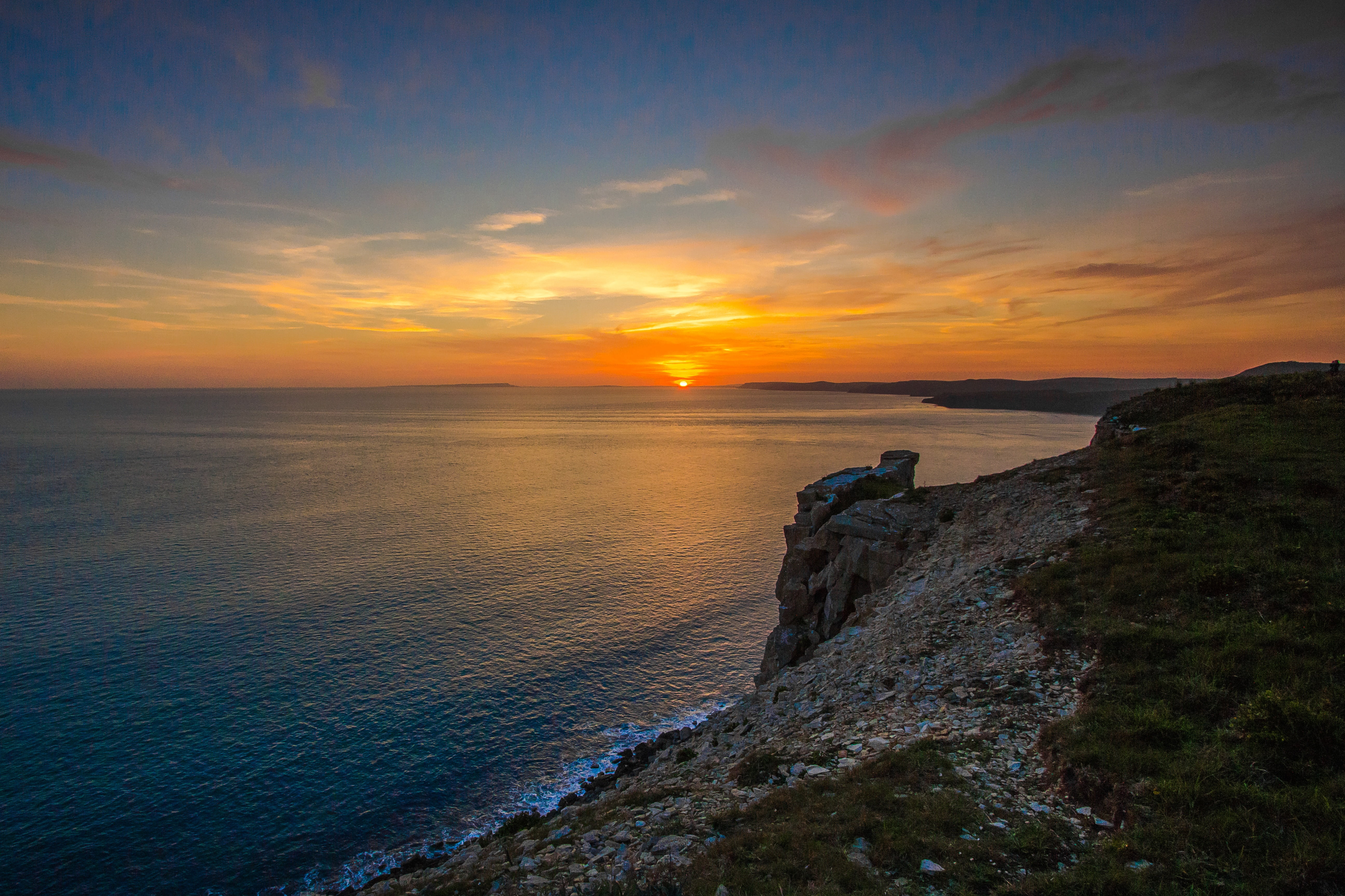 5K, cloud - sky, rock - object, sea, scenics - nature, ocean, hour, rock, orange color, outdoors, beach, tranquility, sunset, golden, scenics, land, water, HD Wallpaper