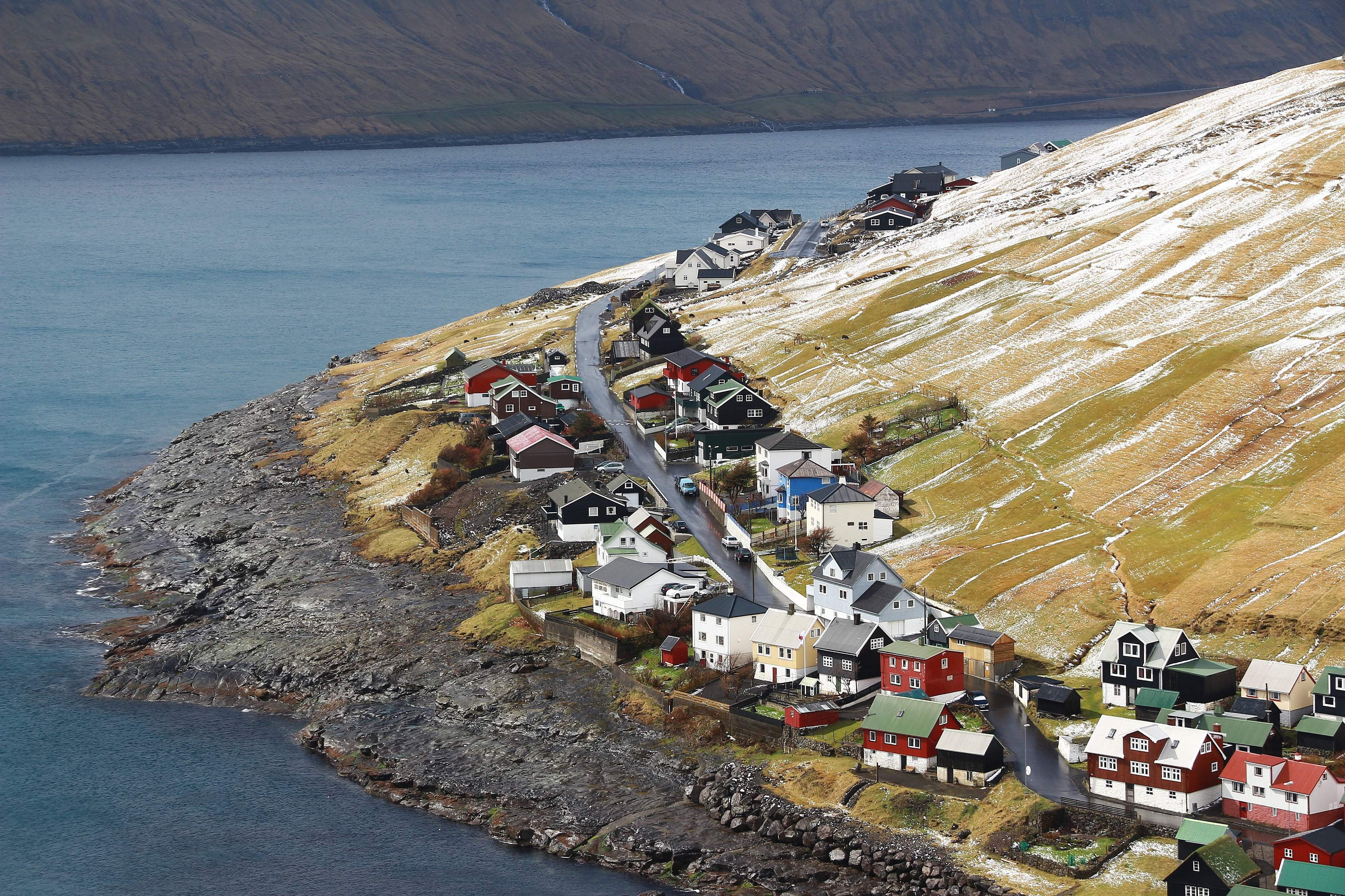 rock - object, no people, architecture, island, bay, transportation, mode of transportation, water, beauty in nature, day, mountain, high angle view, colorful houses, HD Wallpaper