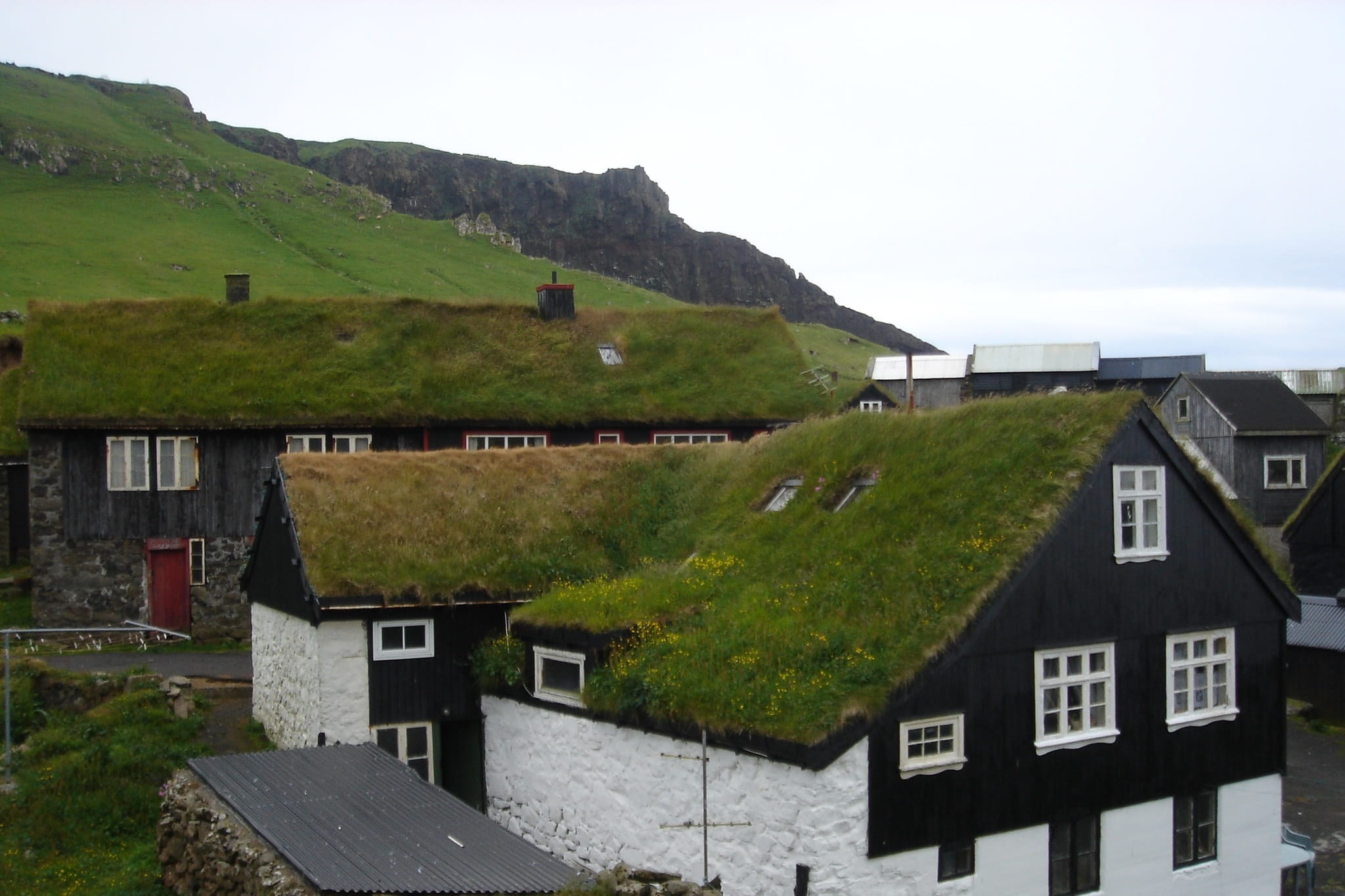 town, 1080P, sky, land, roof, built structure, nature, faroe, village, mountain, grass, islands, city, architecture, building exterior, day, residential district, HD Wallpaper