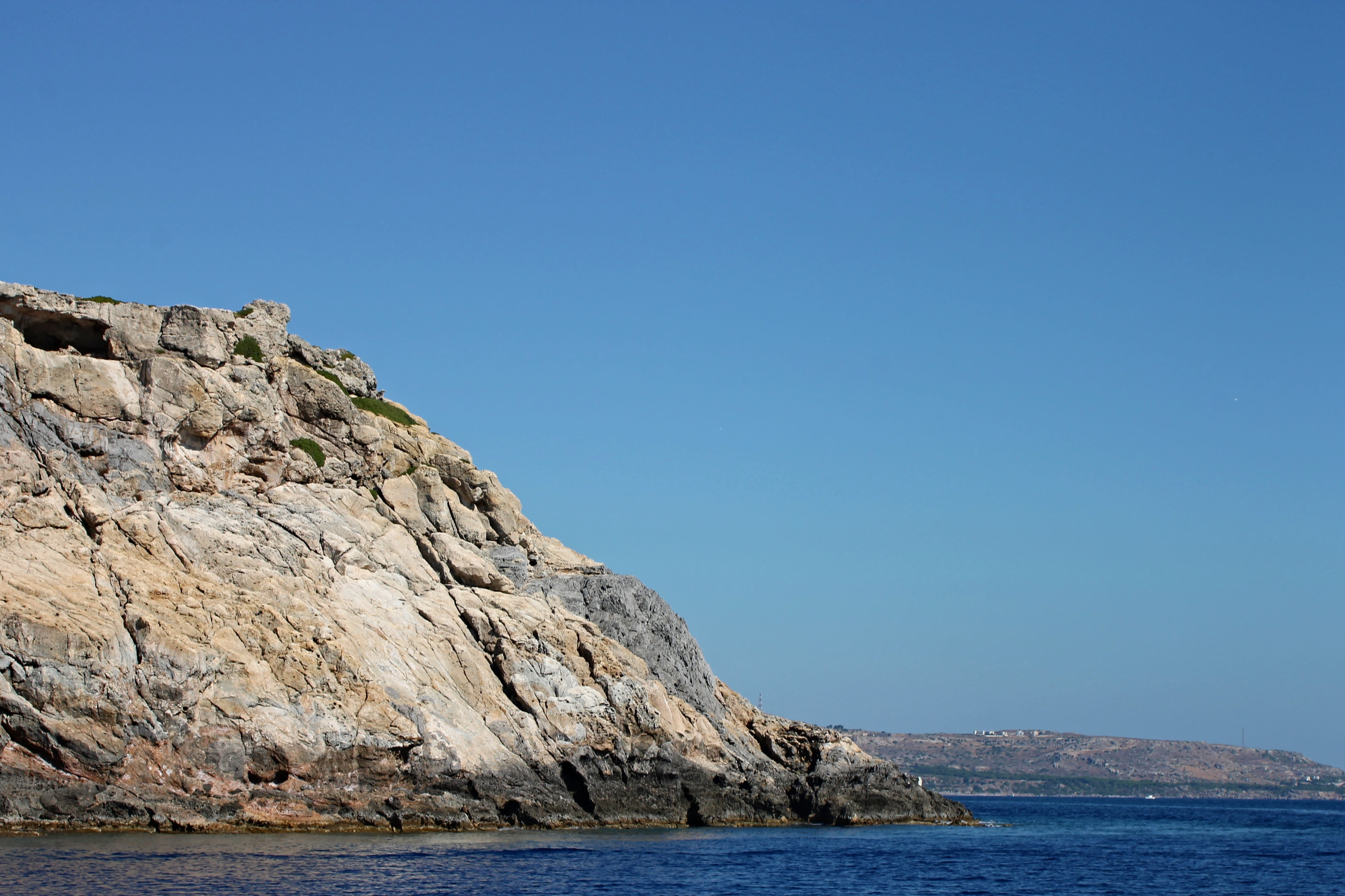 rocky coastline, outdoors, copy space, rocky, clear sky, turquoise, rock formation, places of interest, beauty in nature, scenics - nature, rock, blue, HD Wallpaper