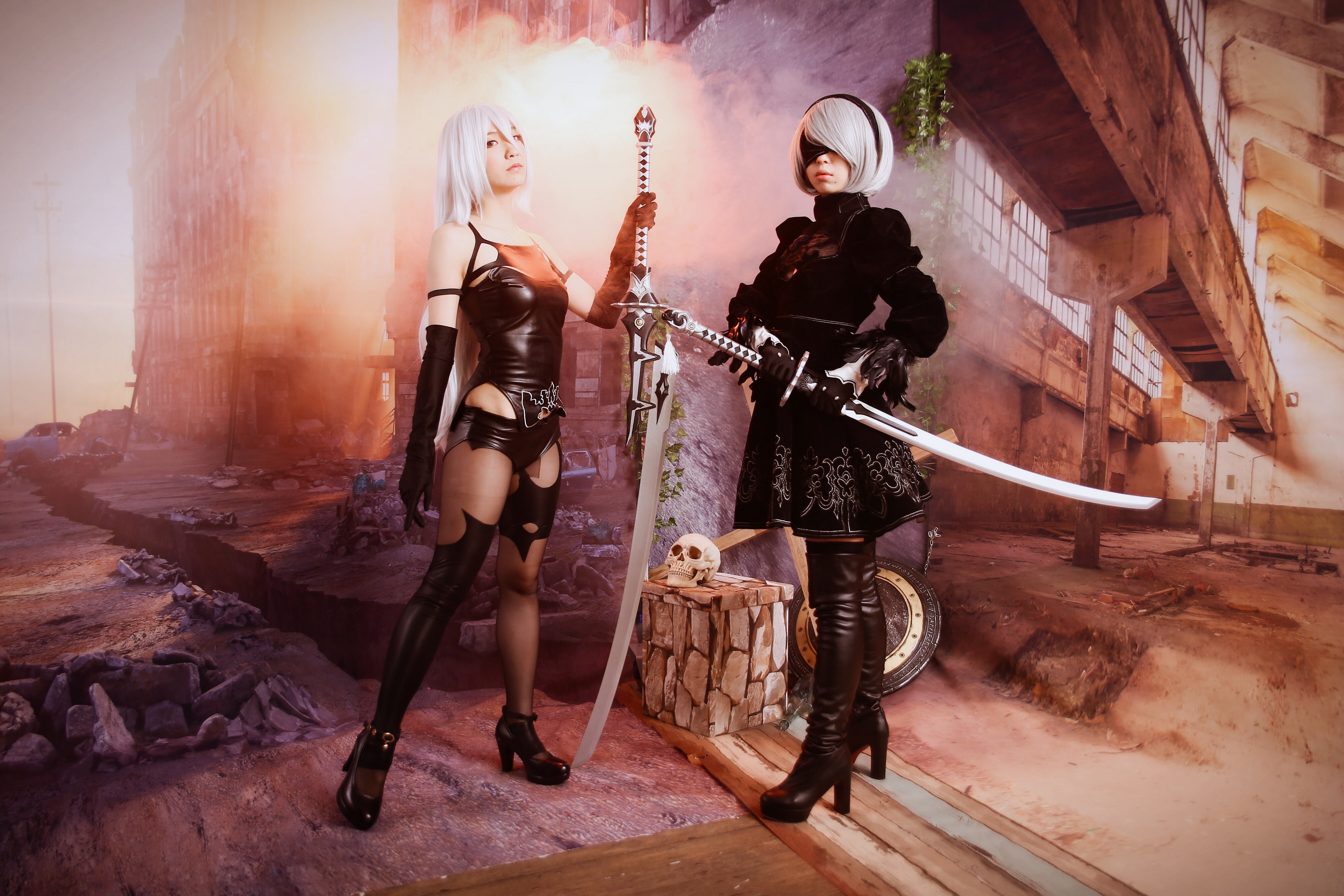 White Hair, Sword, Woman Warrior, Cosplay, NieR: Automata, 4K, Short Hair, Women, HD Wallpaper
