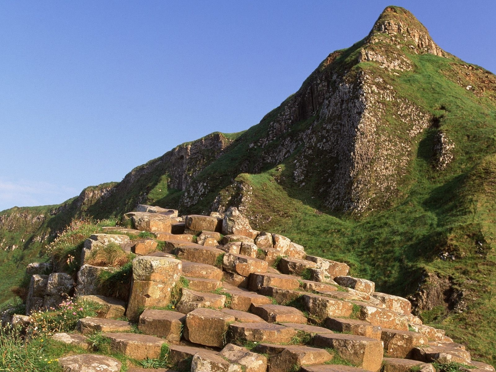 County antrim, tourism, no people, travel, clear sky, Giants causeway, old, scenics - nature, archaeology, architecture, built structure, Ireland, old ruin, HD Wallpaper