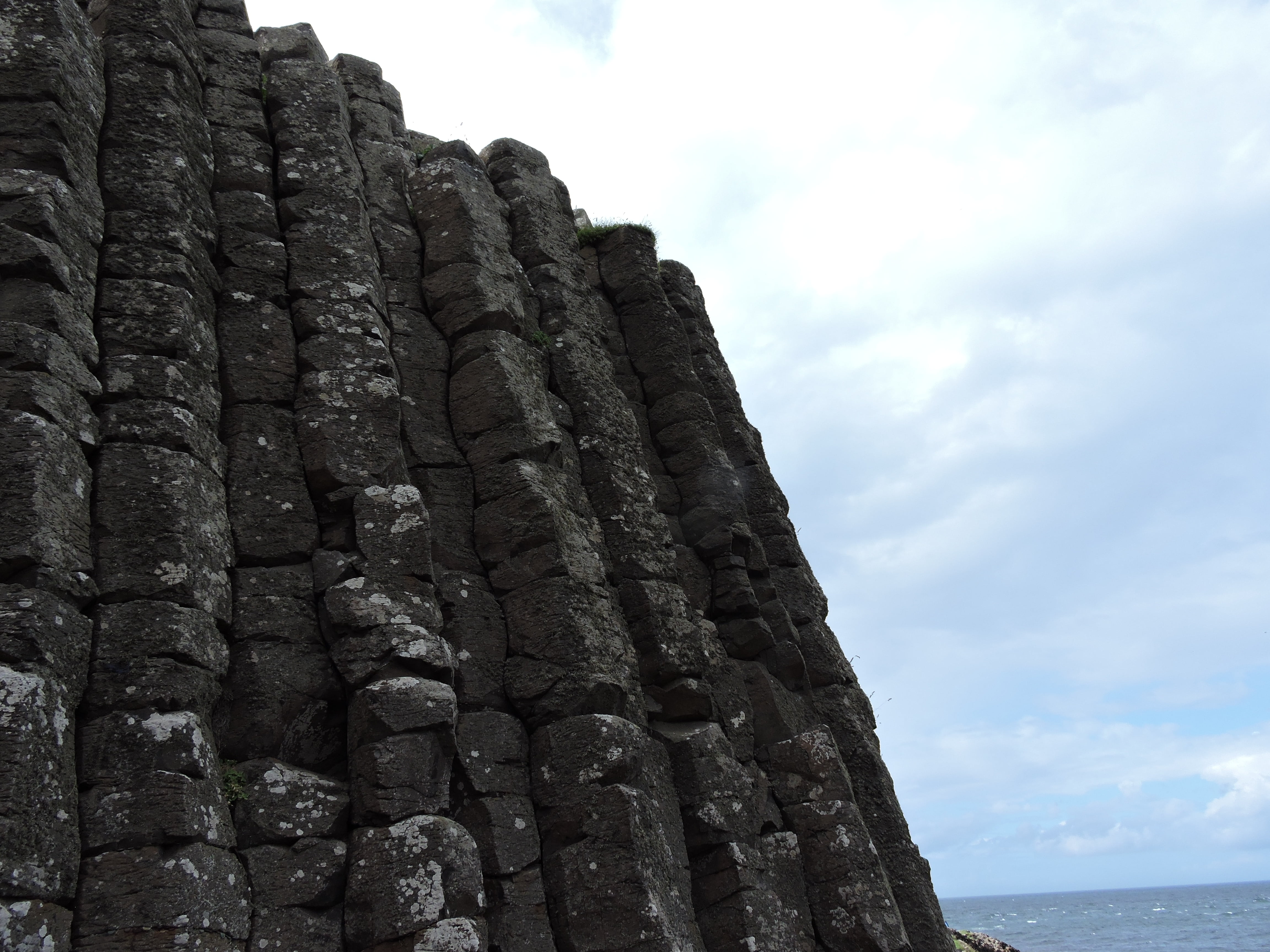 tranquility, giants causeway, lava, causeway, coastal, geological, travel destinations, travel, day, rock, nature, scenics - nature, hexagonal, rock - Object, HD Wallpaper