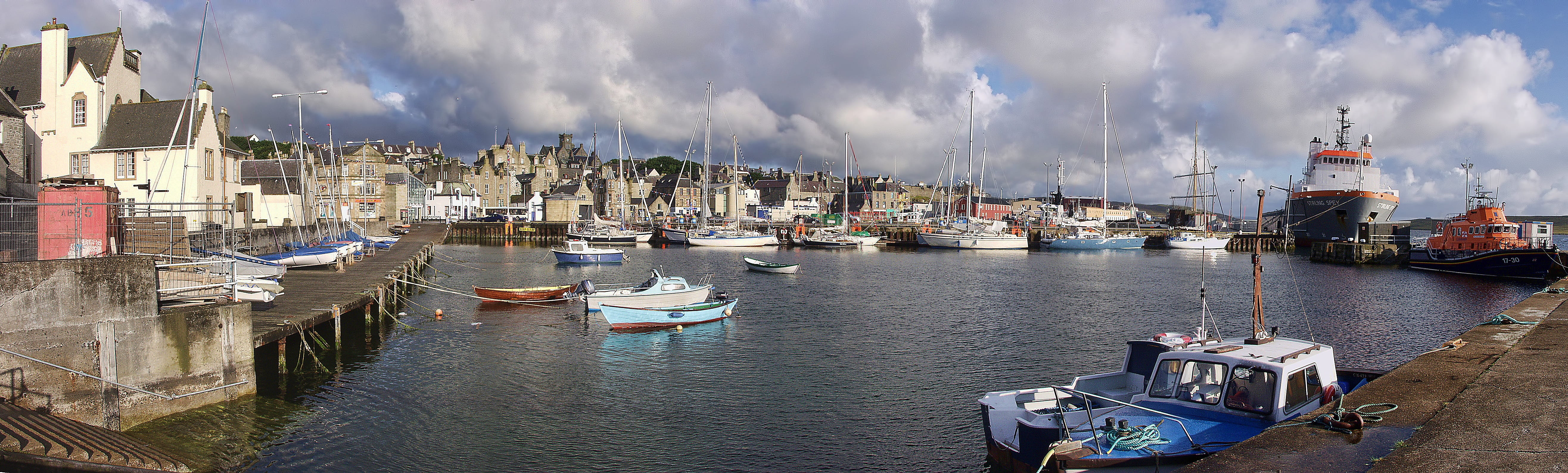 panorama, town, 5K, no people, boat, cloud - sky, Scotland, travel, harbor, mode of transportation, harbour, architecture, Uk, transportation, nature, HD Wallpaper