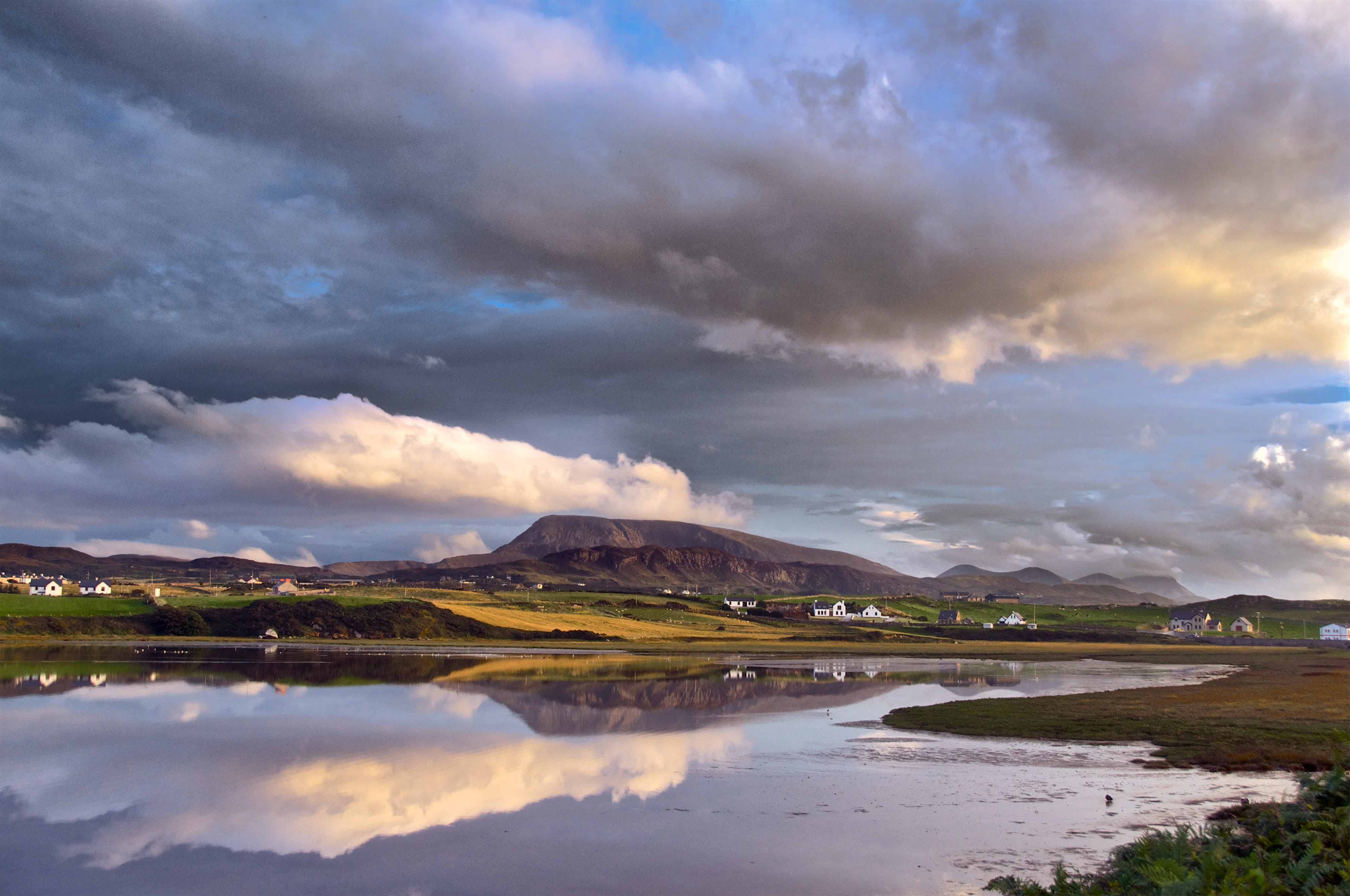 reflection, muckish, sky, tranquil scene, landscape, water, horn head, idyllic, mountain, nature, travel destinations, land, dunfanaghy, donegal, lagoon, HD Wallpaper