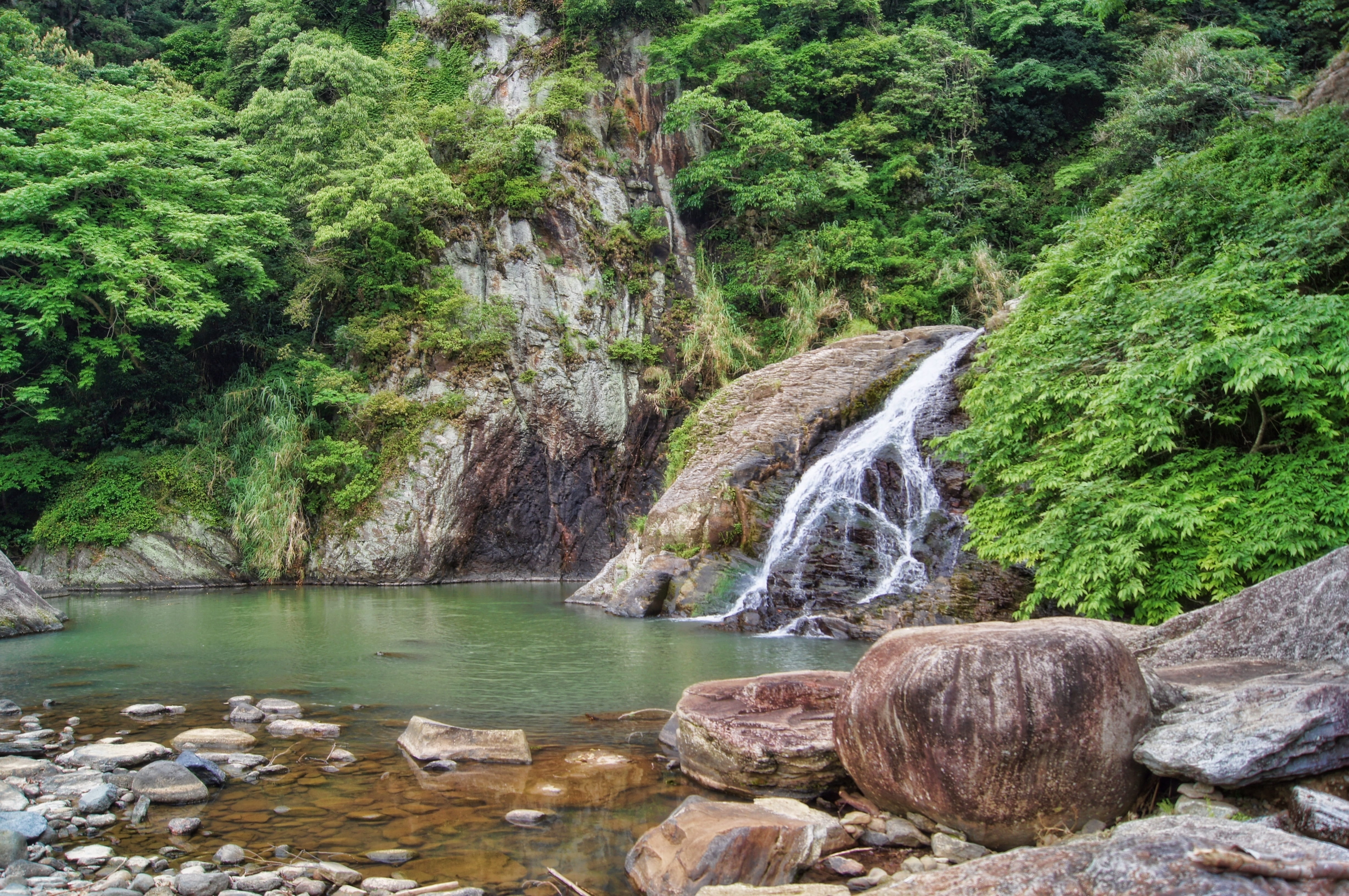 travel, long exposure, solid, no people, Waterfall, Dragon Falls, body, non-urban scene, Japan, tree, rock, tourism, power in nature, foliage, asian, peaceful, HD Wallpaper