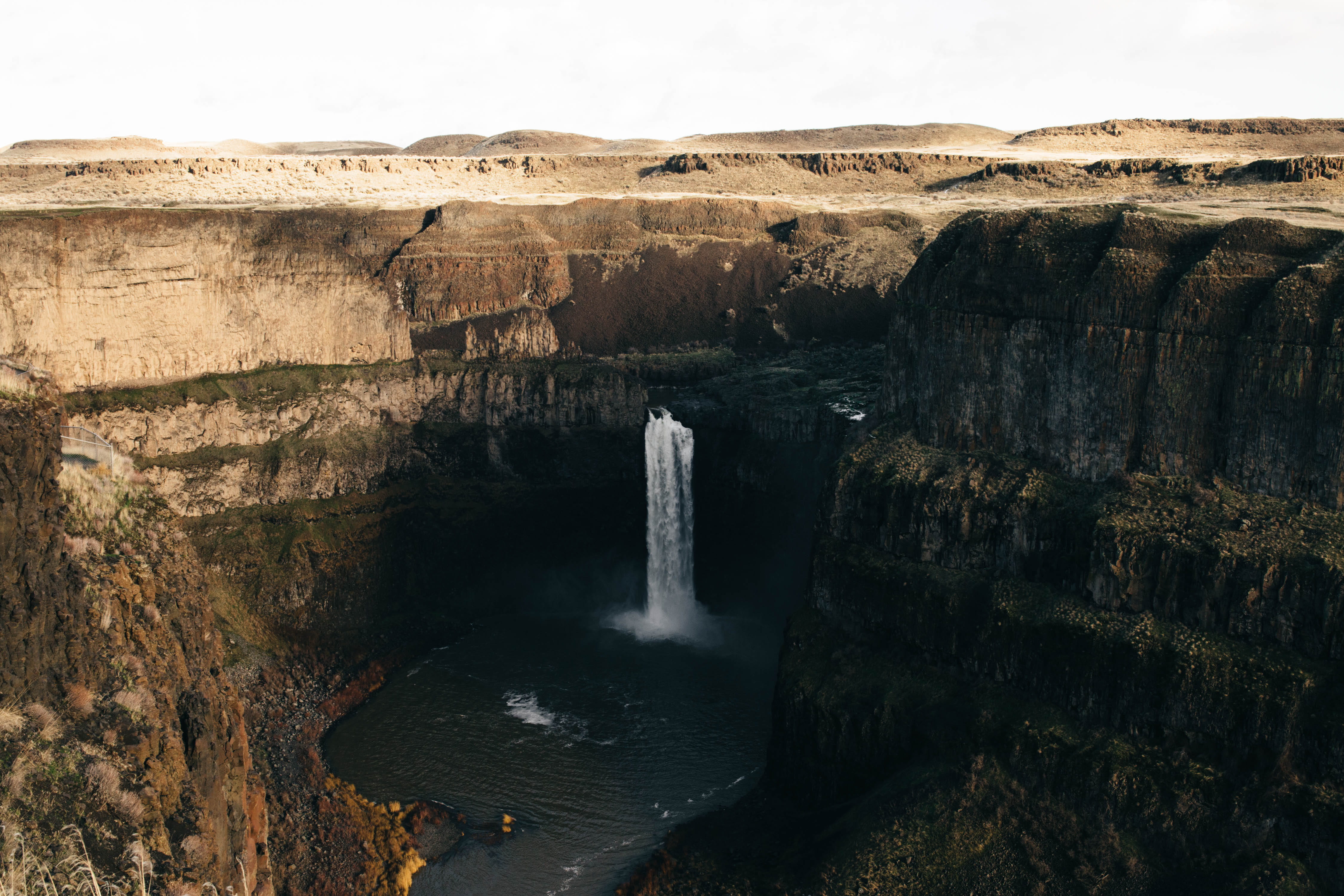 rock, scenics - nature, motion, outdoors, falls, desert, power in nature, nature, cliff, no people, rock - object, lake, environment, photography, rock formation, HD Wallpaper