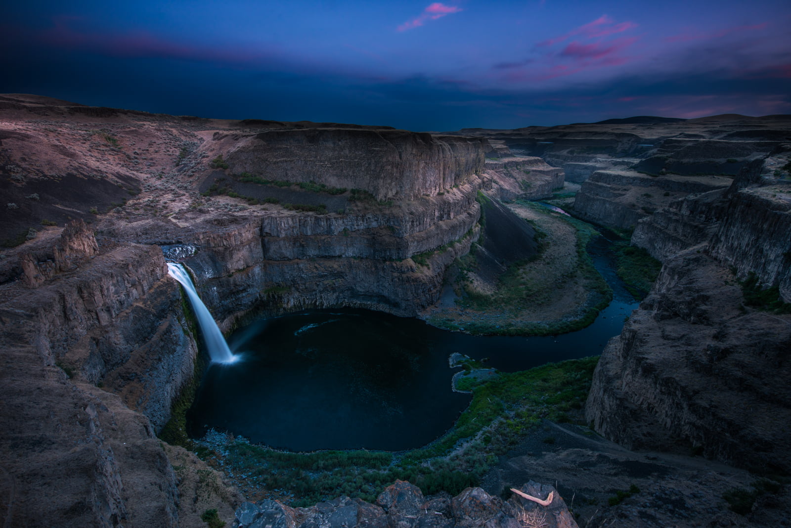 Palouse Falls, falls  river, sky, red mountains, landscape, waterfall, sunset, nature, mountain, wa, Road Trip, 720P, scenics, water, red, hdr, photography, HD Wallpaper