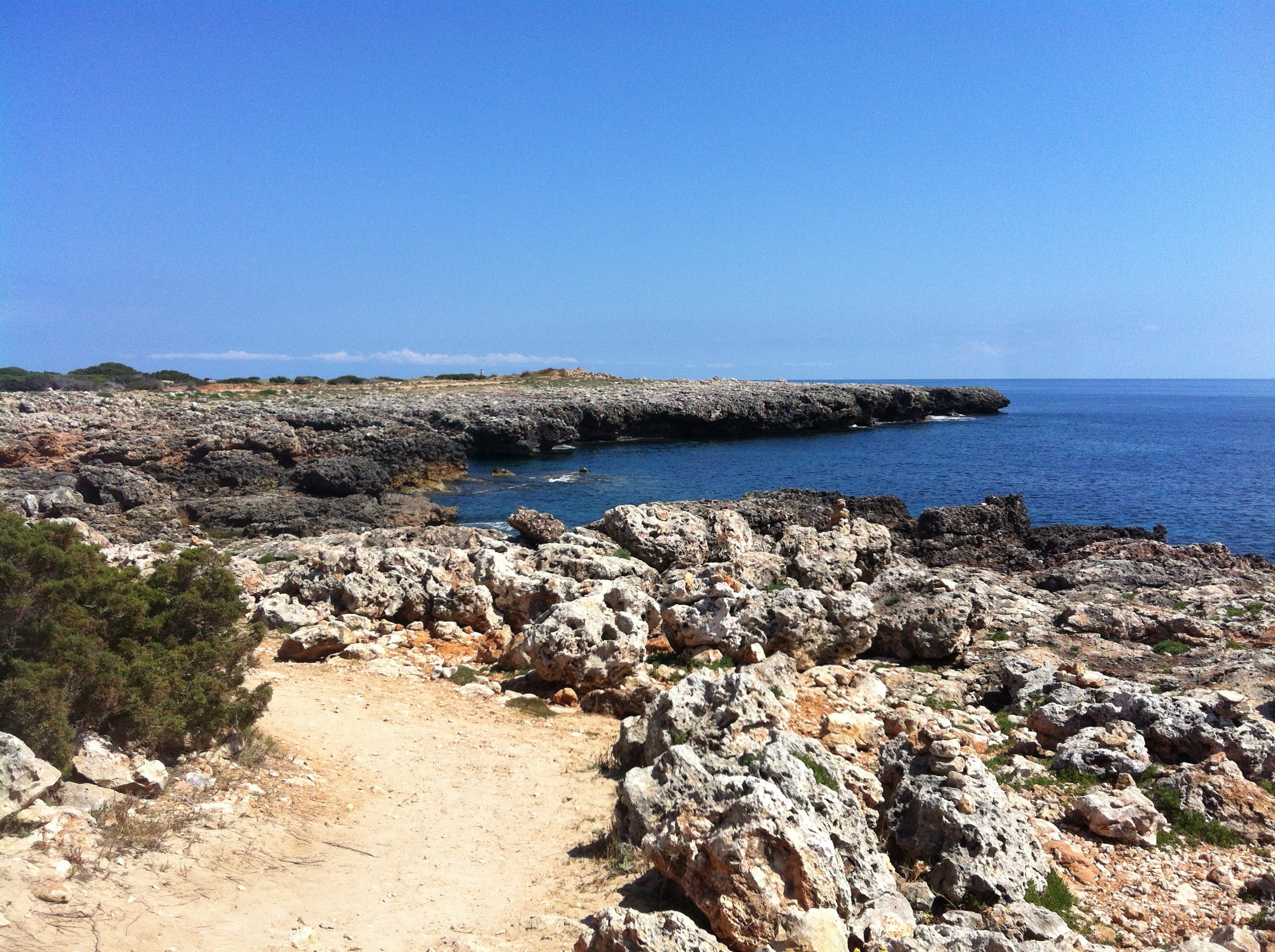 travel, scenics - nature, blue, solid, booked, holiday, day, summer, 2K, sky, outdoors, Menorca, horizon over water, nature, land, sea view, South Coast, HD Wallpaper
