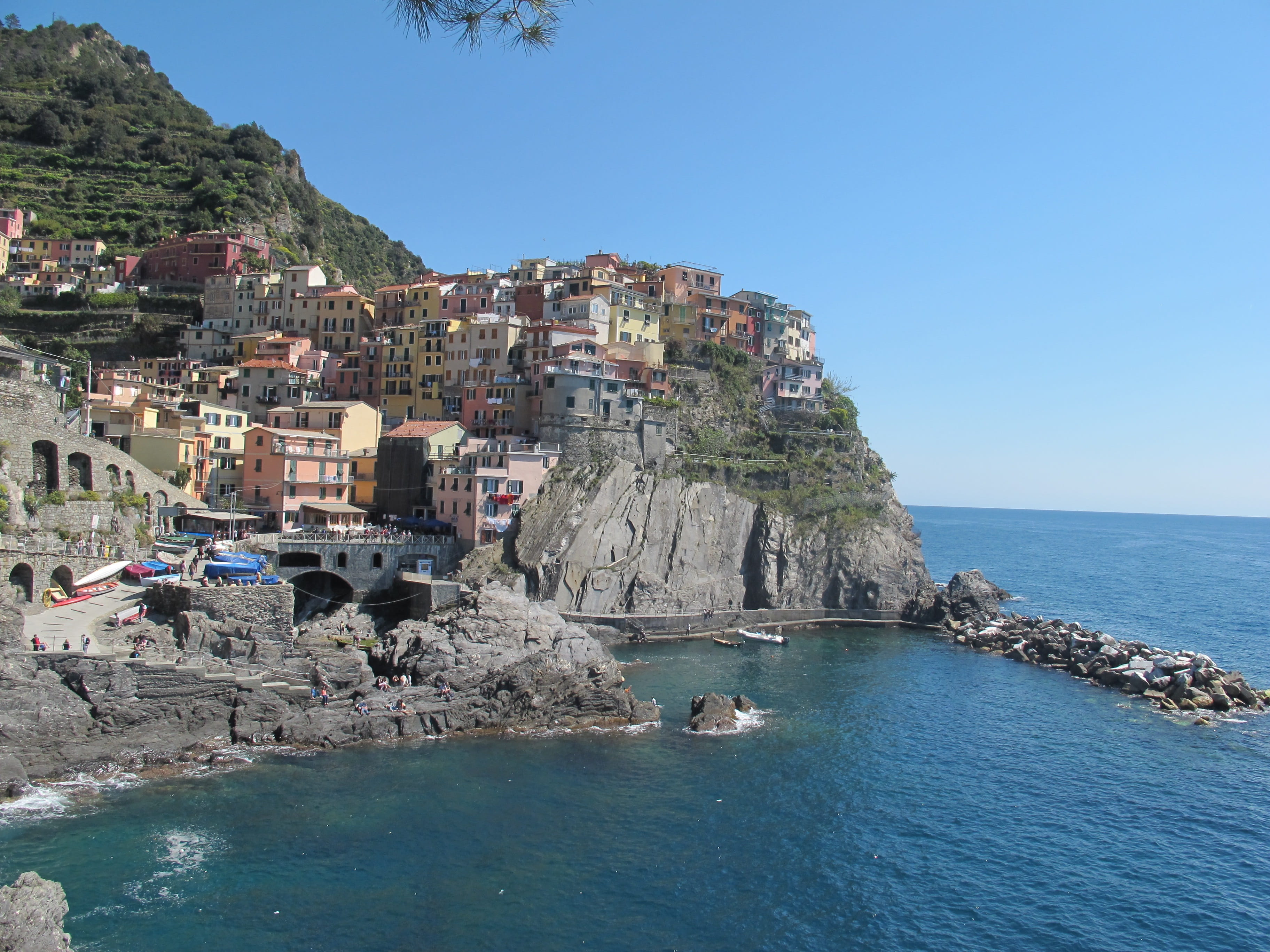 cinque Terre, scenic, Sea, horizon over water, coastline, destination, rock - object, outdoors, rock, mediterranean, town, mountain, landscape, scenics, HD Wallpaper