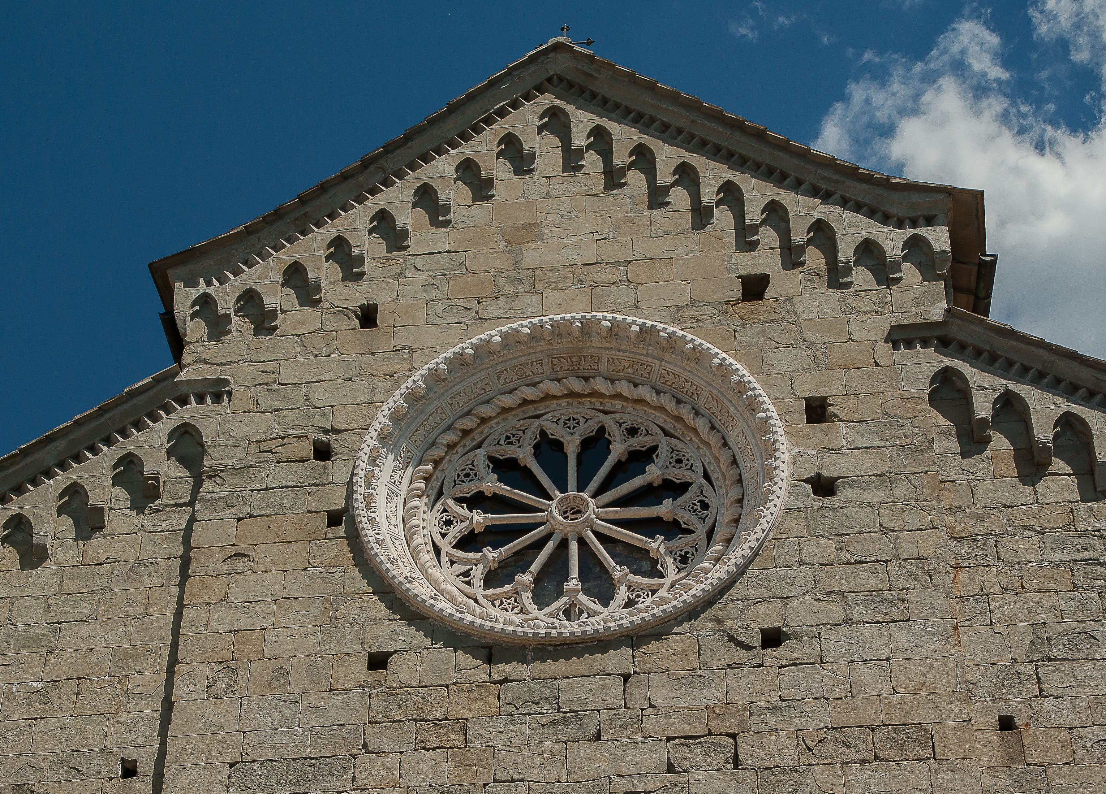 no people, day, the past, building, outdoors, Cinque Terre, architecture, rosette, low angle view, belief, spirituality, nature, built structure, religion, HD Wallpaper