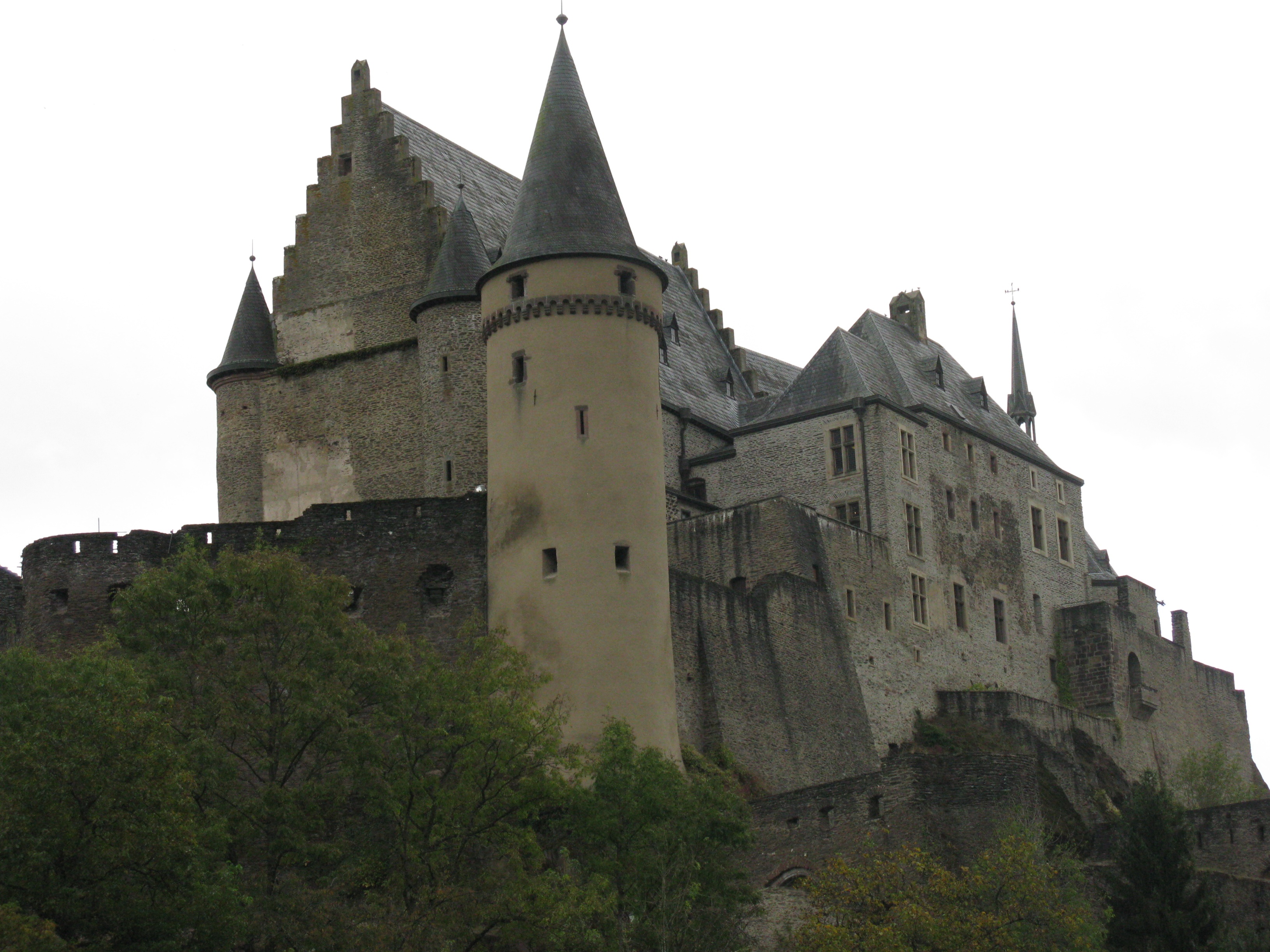 place of worship, history, nature, travel destinations, 2K, luxembourg, architecture, vianden, plant, the past, building, spirituality, knights castle, HD Wallpaper